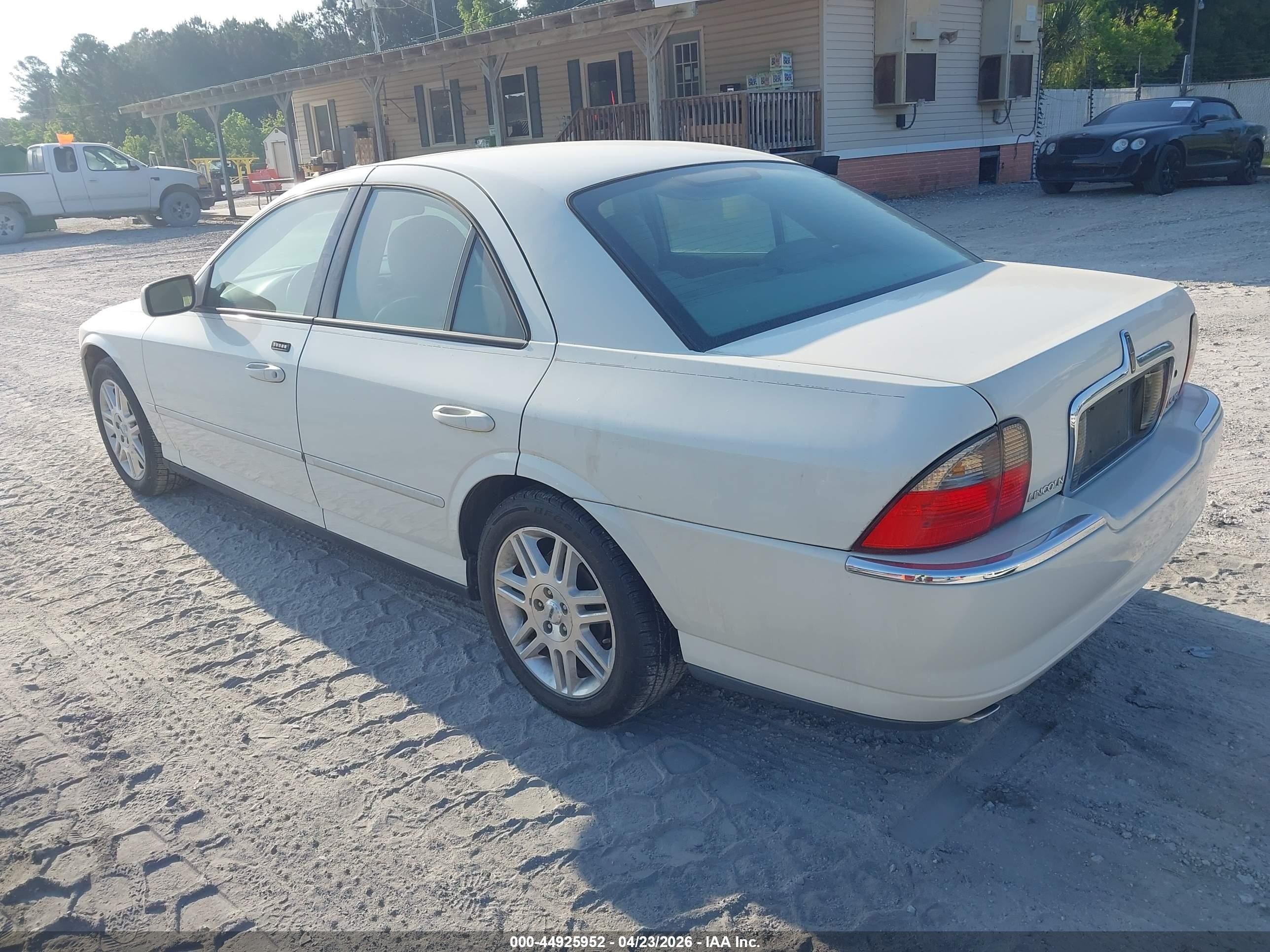 2004 Lincoln Ls V8 Белый vin: 1LNHM87A34Y623426