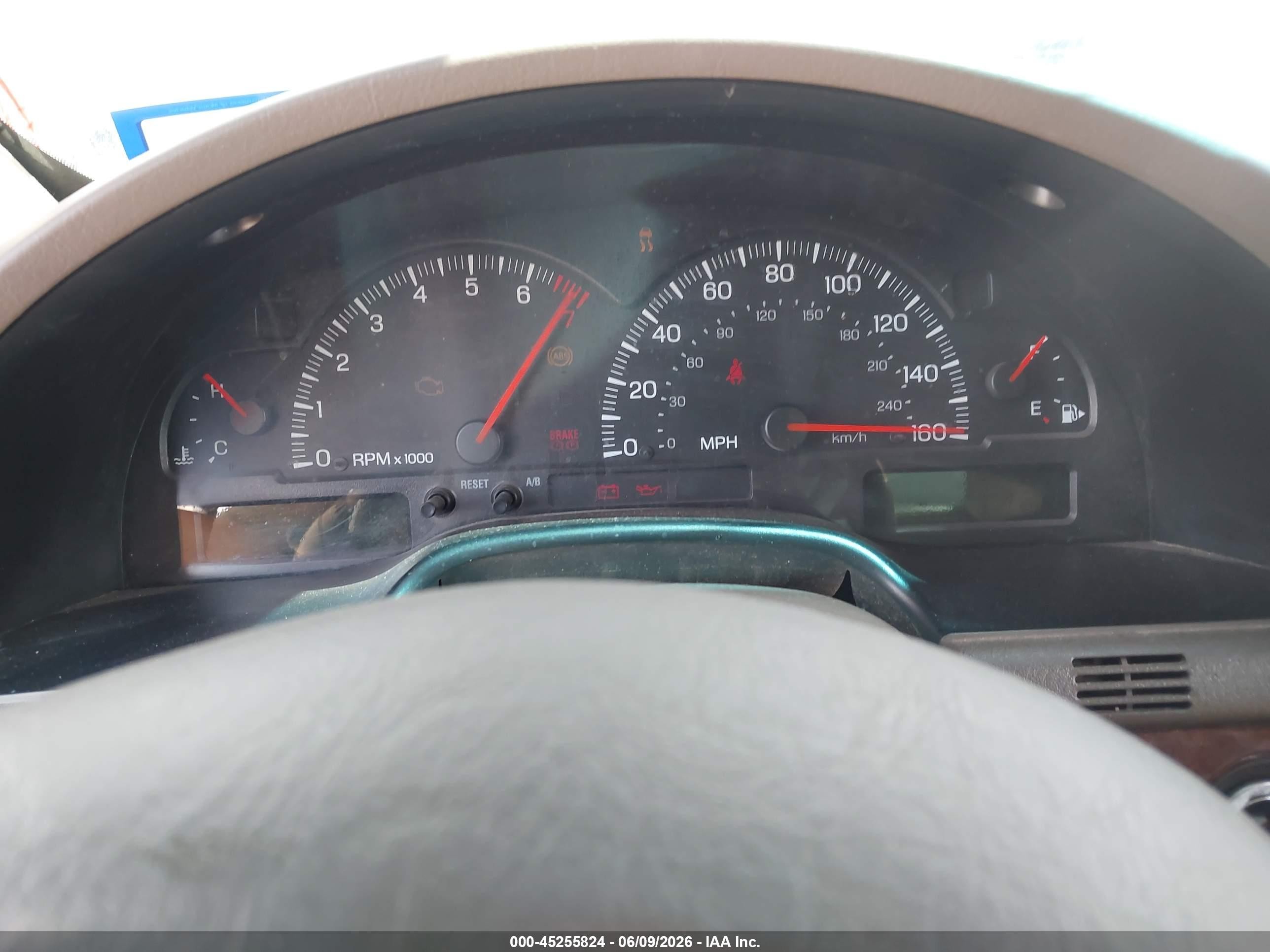 2001 Lincoln Ls V8 Auto White vin: 1LNHM87A41Y605030