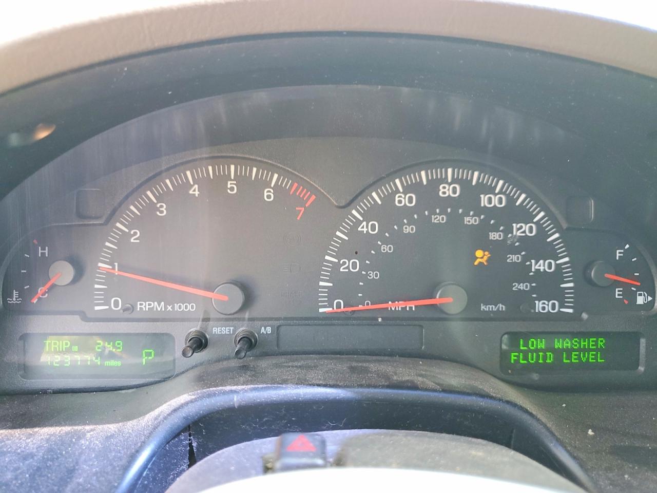 2001 Lincoln Ls White vin: 1LNHM87A71Y722004