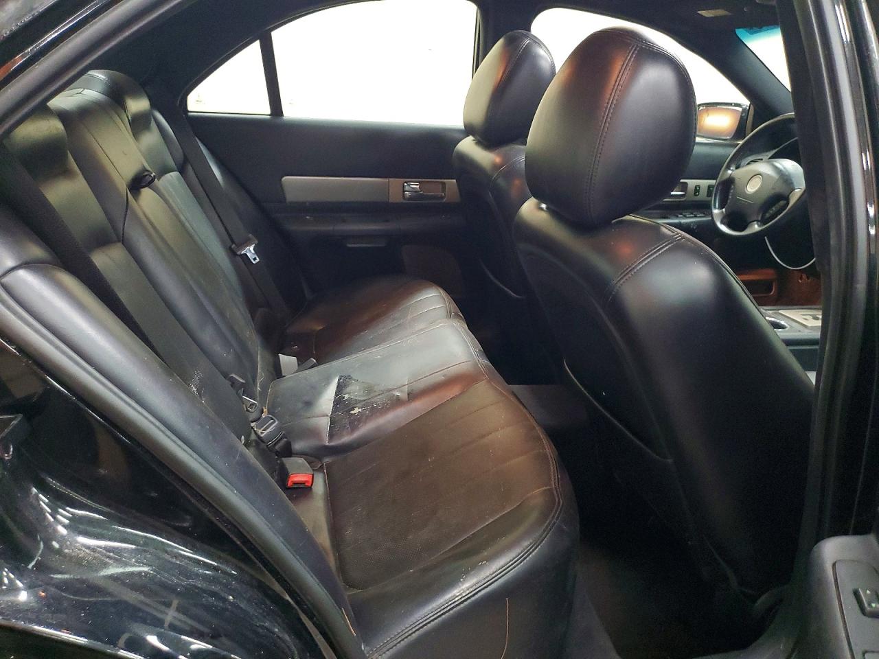 2005 Lincoln Ls Черный vin: 1LNHM87A85Y662790