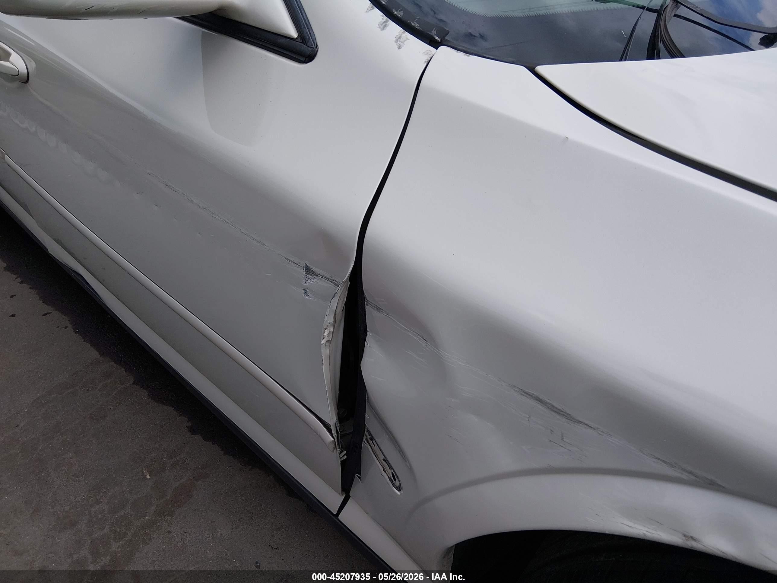 2005 Lincoln Ls V8 White vin: 1LNHM87AX5Y668025