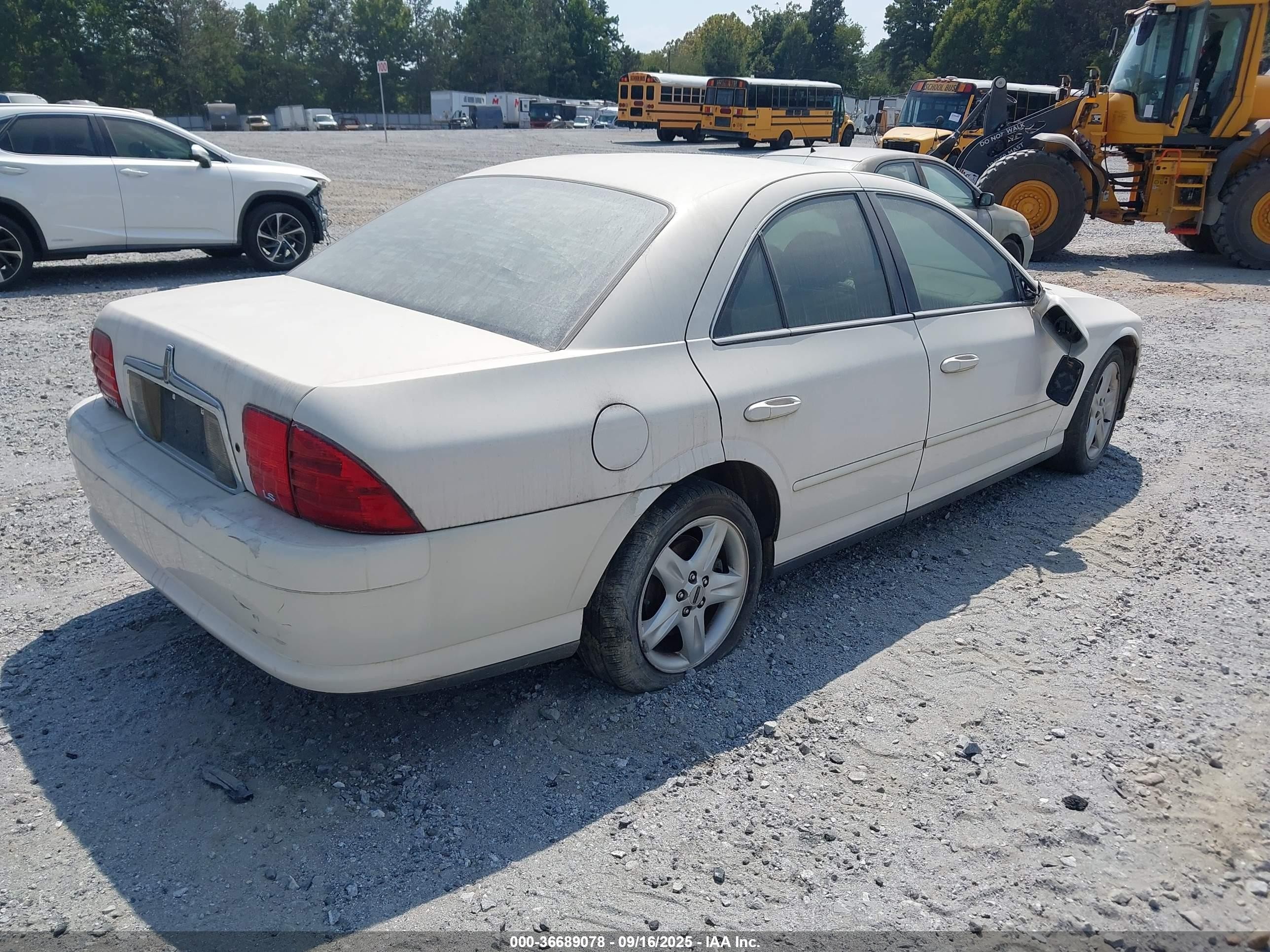 2000 Lincoln Ls V8 Auto White vin: 1LNHM87AXYY910378