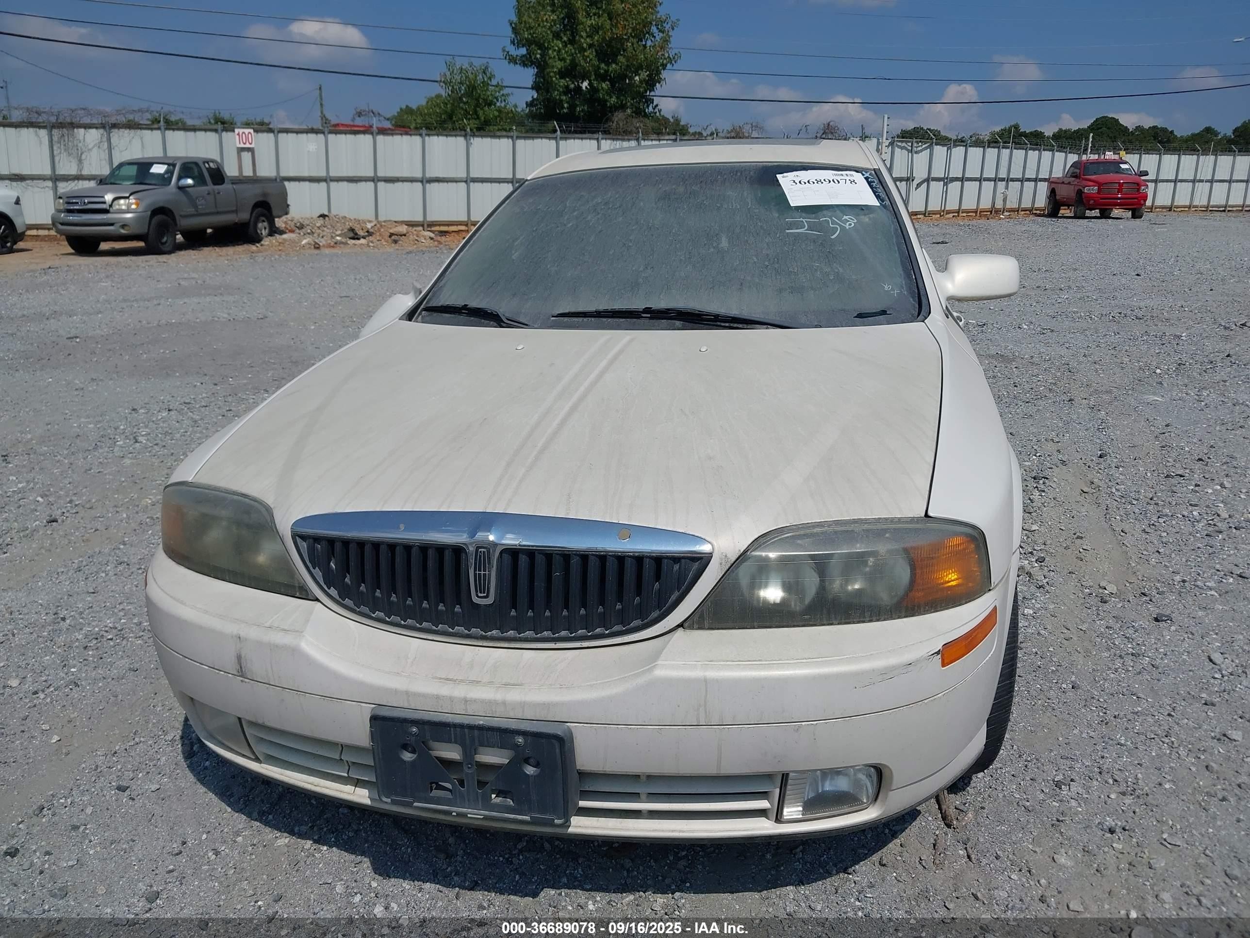 2000 Lincoln Ls V8 Auto White vin: 1LNHM87AXYY910378