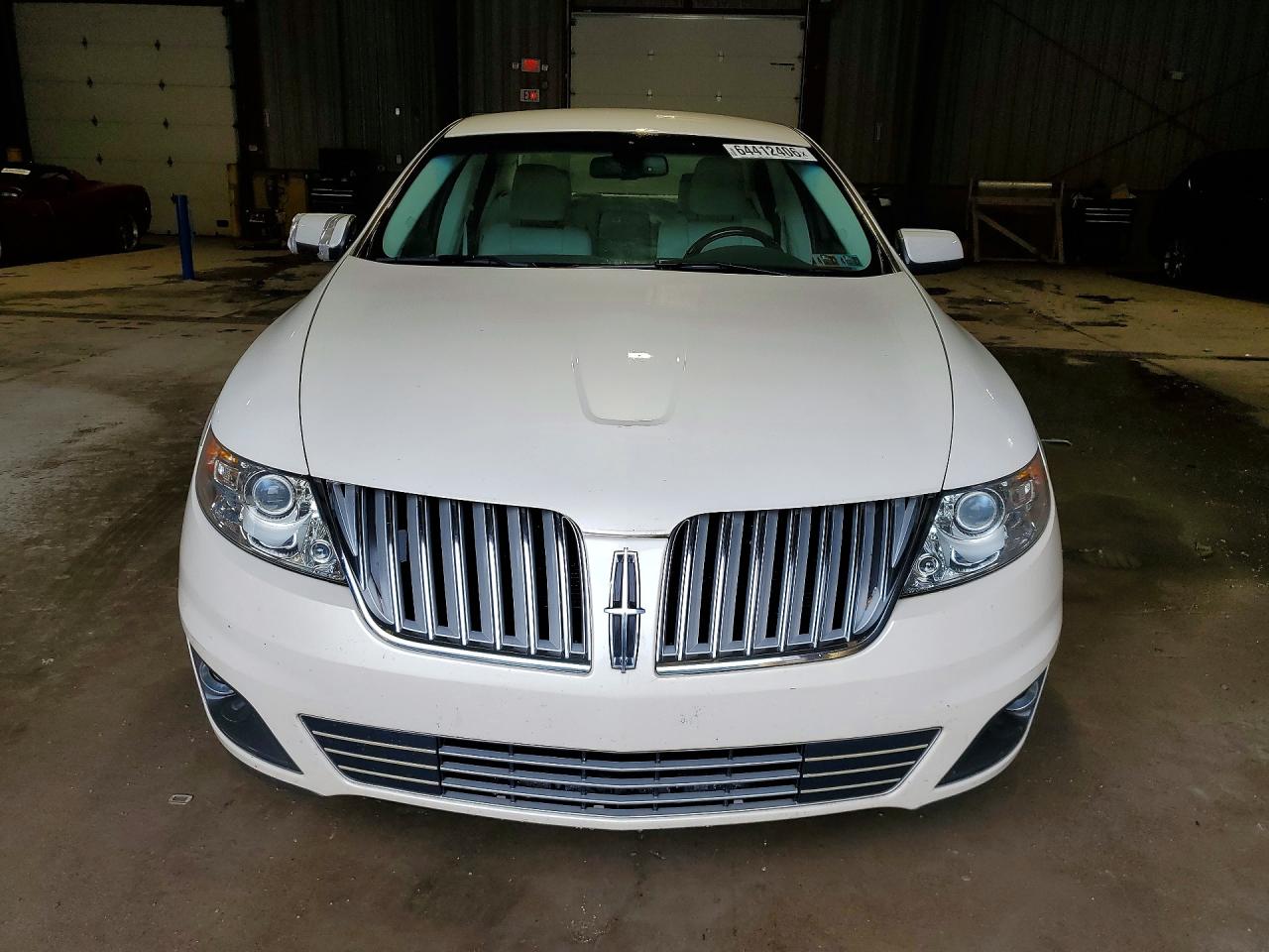 2009 Lincoln Mks White vin: 1LNHM93R19G609507