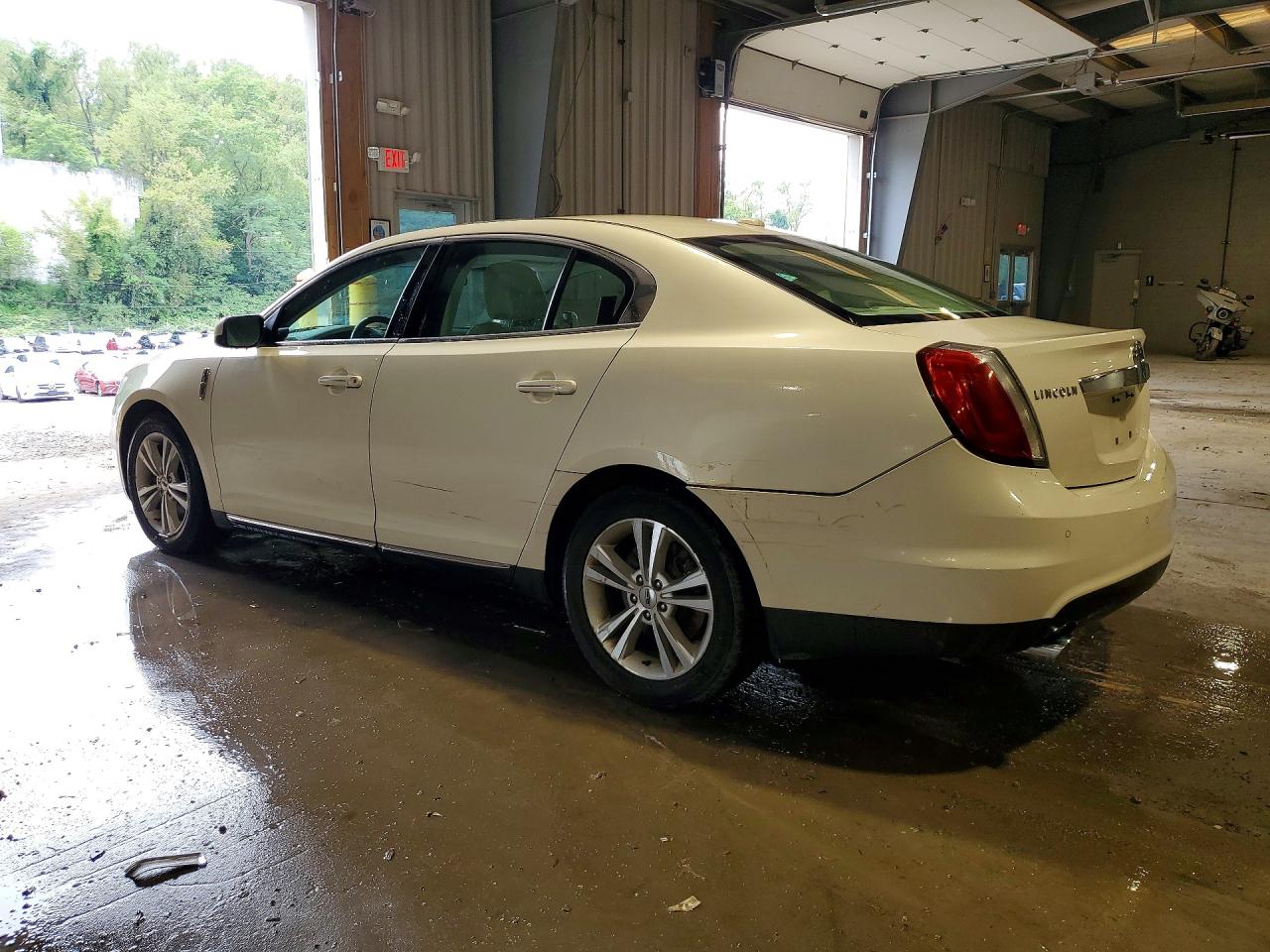 2009 Lincoln Mks White vin: 1LNHM93R19G609507