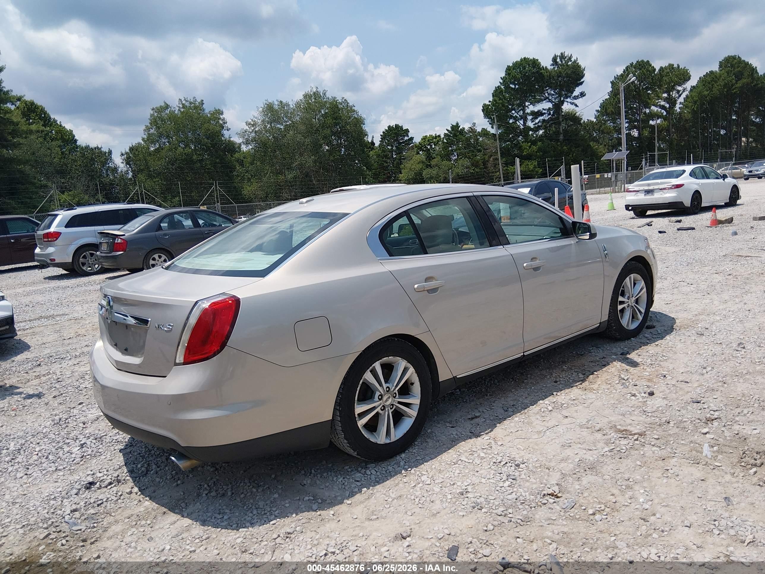 2009 Lincoln Mks   Gold vin: 1LNHM93R19G614836