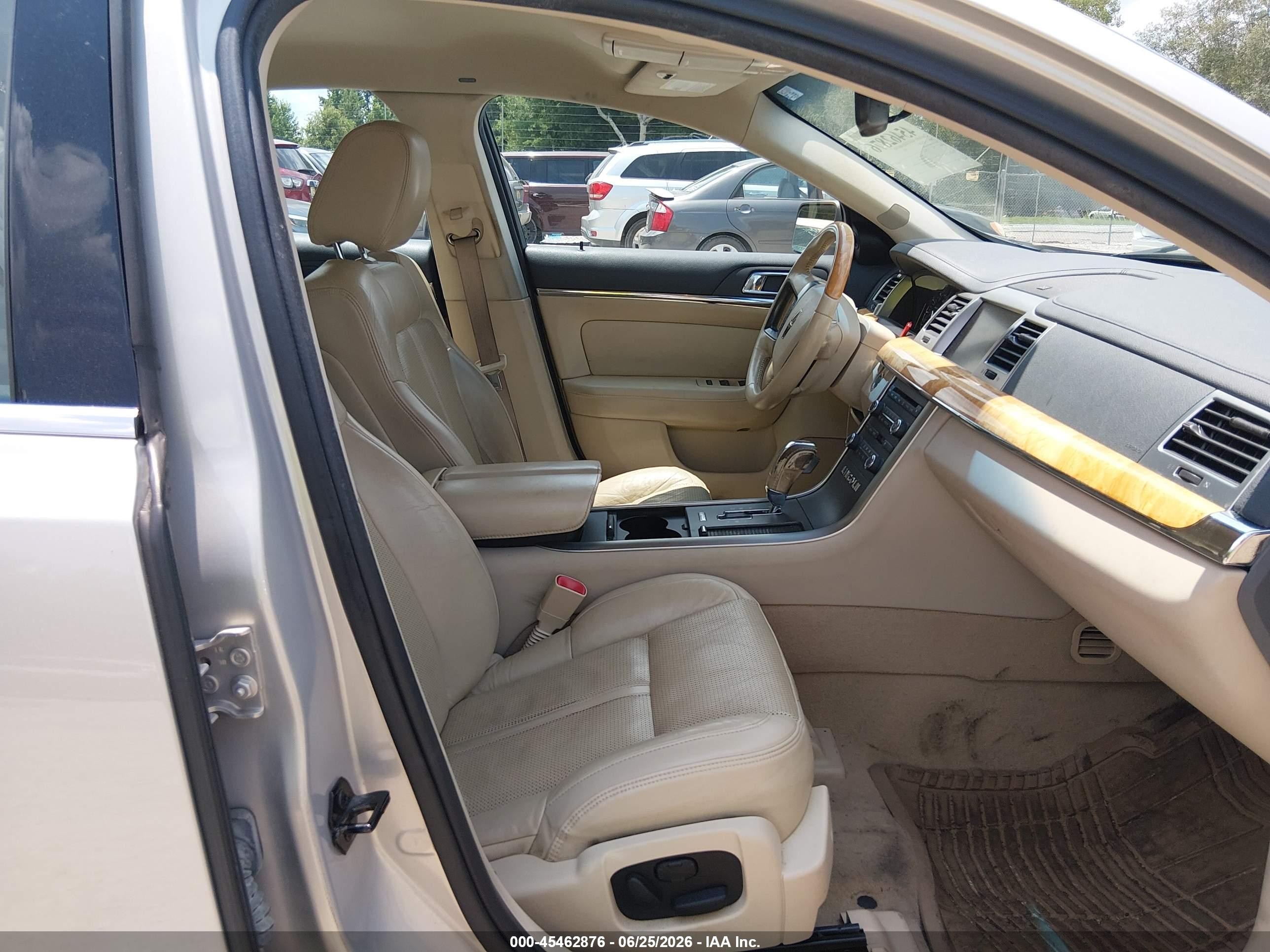 2009 Lincoln Mks   Gold vin: 1LNHM93R19G614836