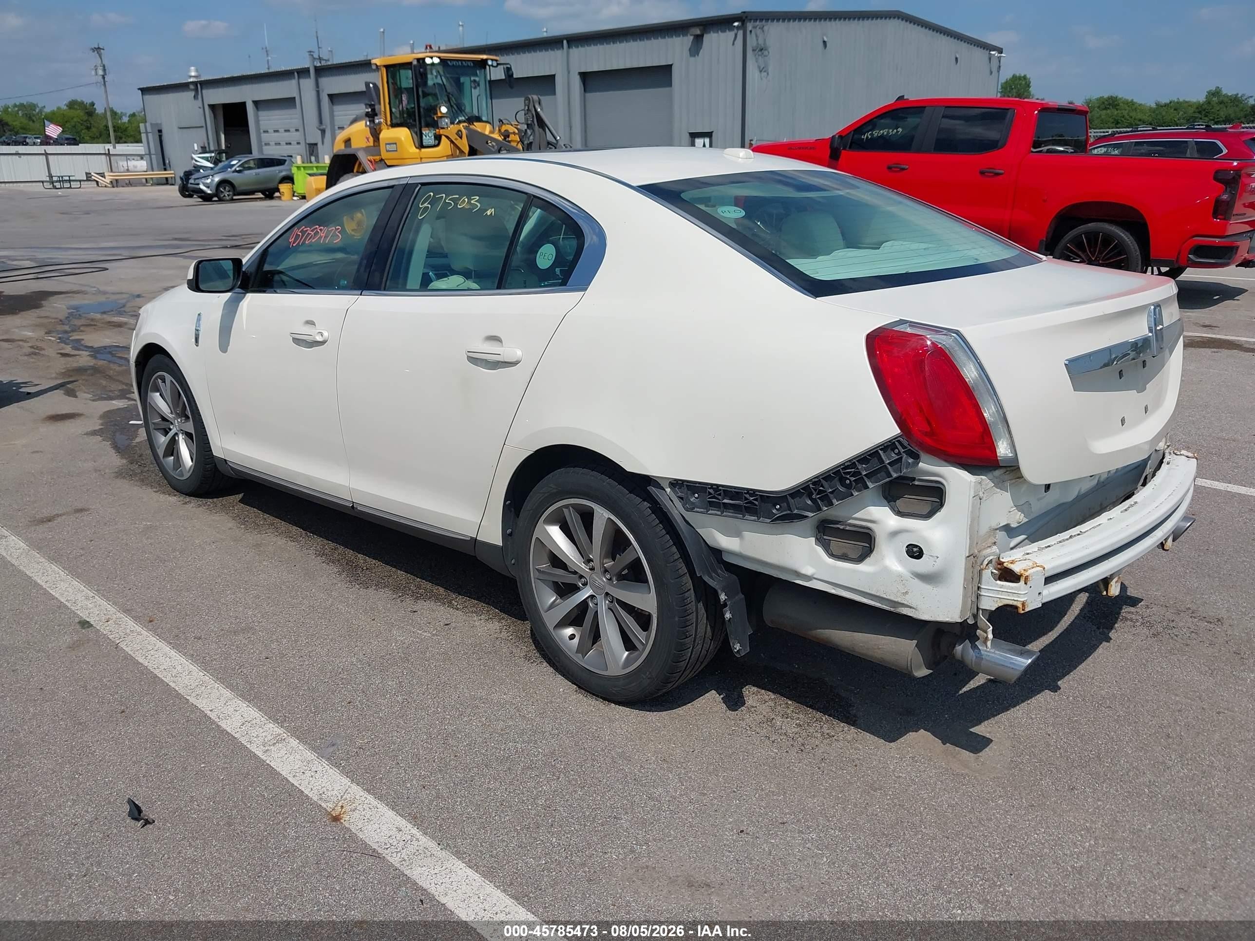 2009 Lincoln Mks   White vin: 1LNHM93R29G620256