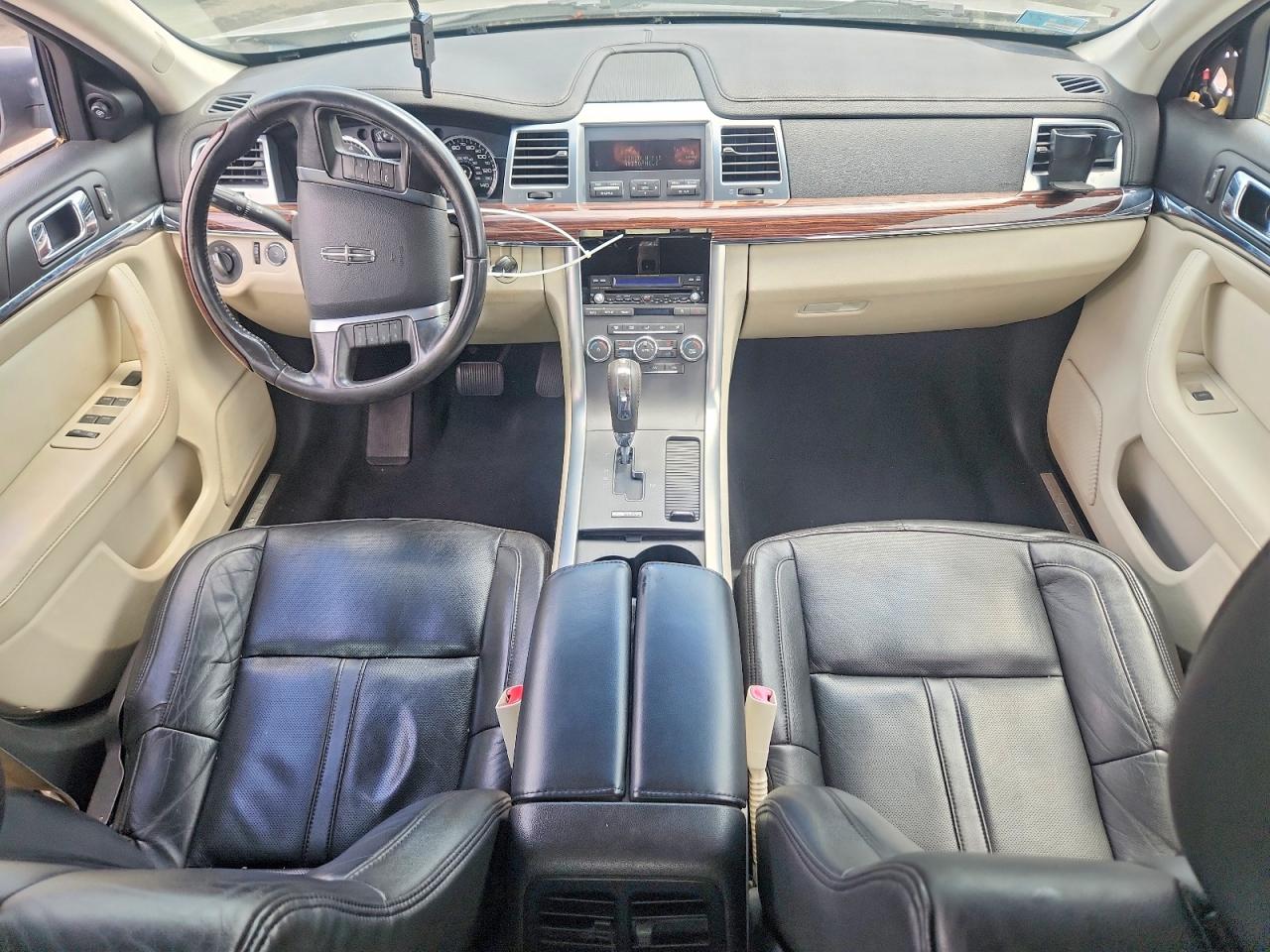 2009 Lincoln Mks Silver vin: 1LNHM93R39G609024
