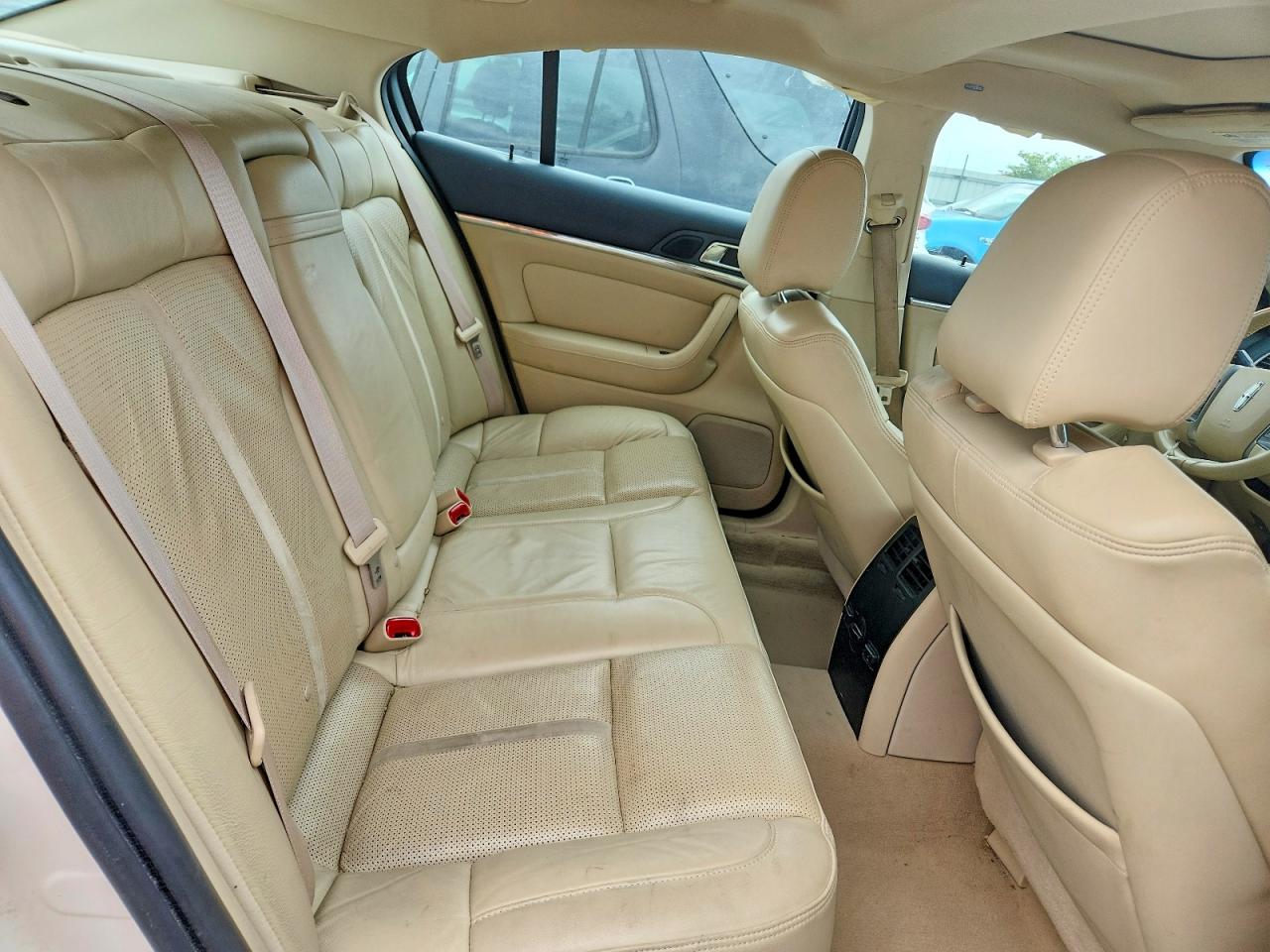 2009 Lincoln Mks White vin: 1LNHM93R39G627149