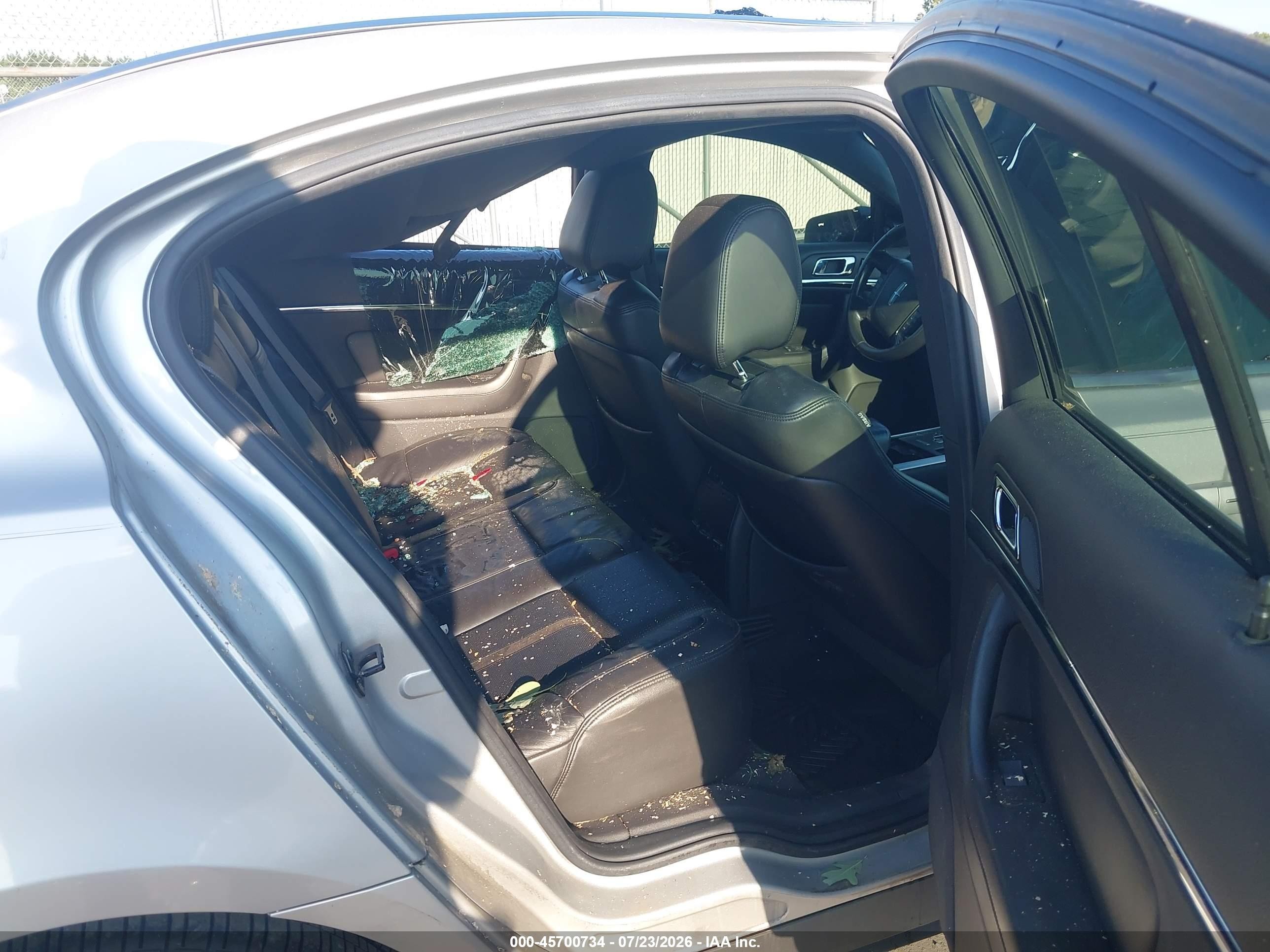 2009 Lincoln Mks   Silver vin: 1LNHM93R49G603149