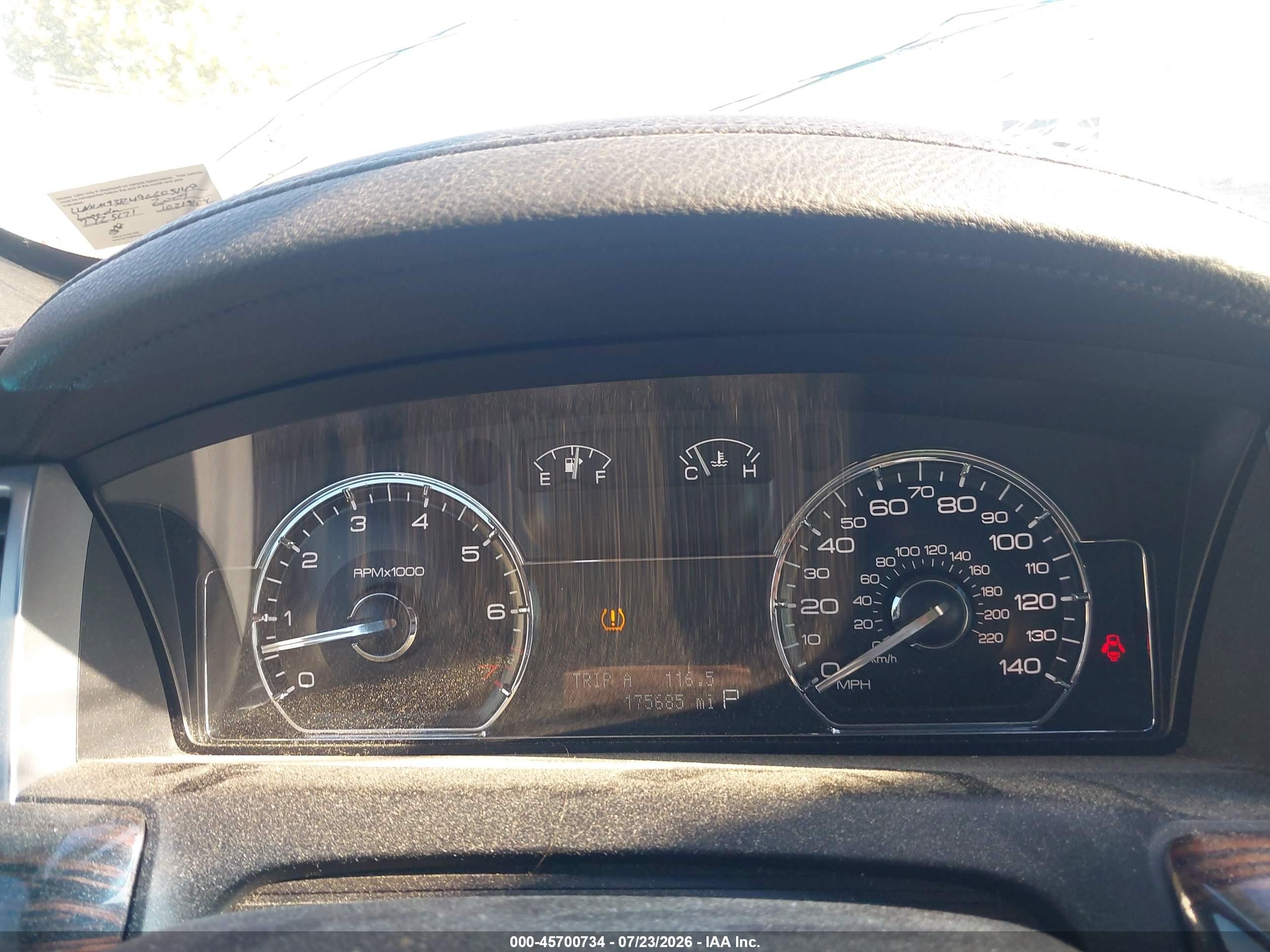 2009 Lincoln Mks   Silver vin: 1LNHM93R49G603149