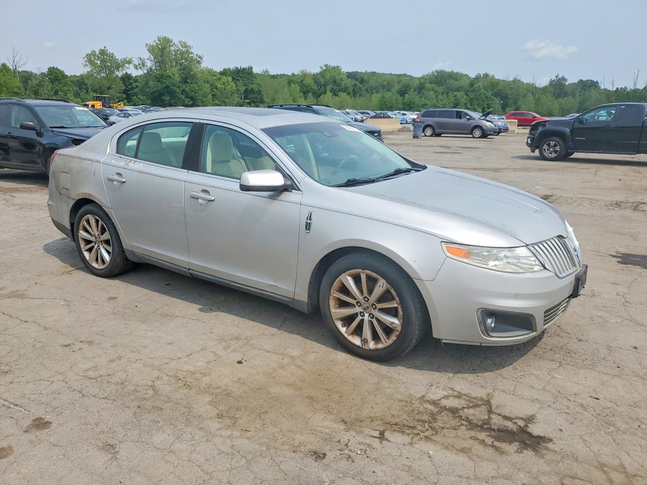 2009 Lincoln Mks Silver vin: 1LNHM93R49G605404