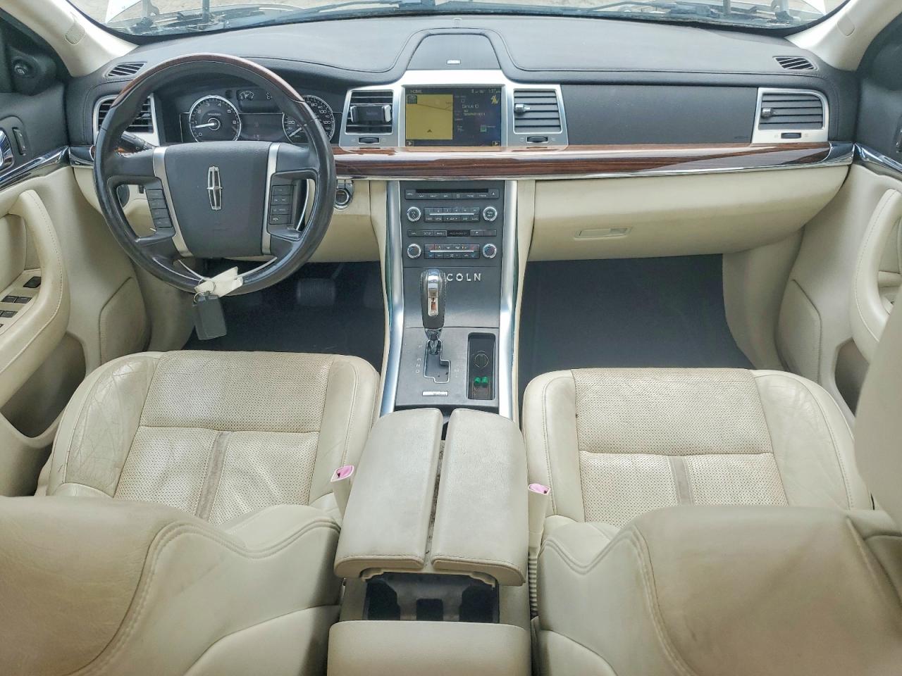 2009 Lincoln Mks Silver vin: 1LNHM93R49G605404