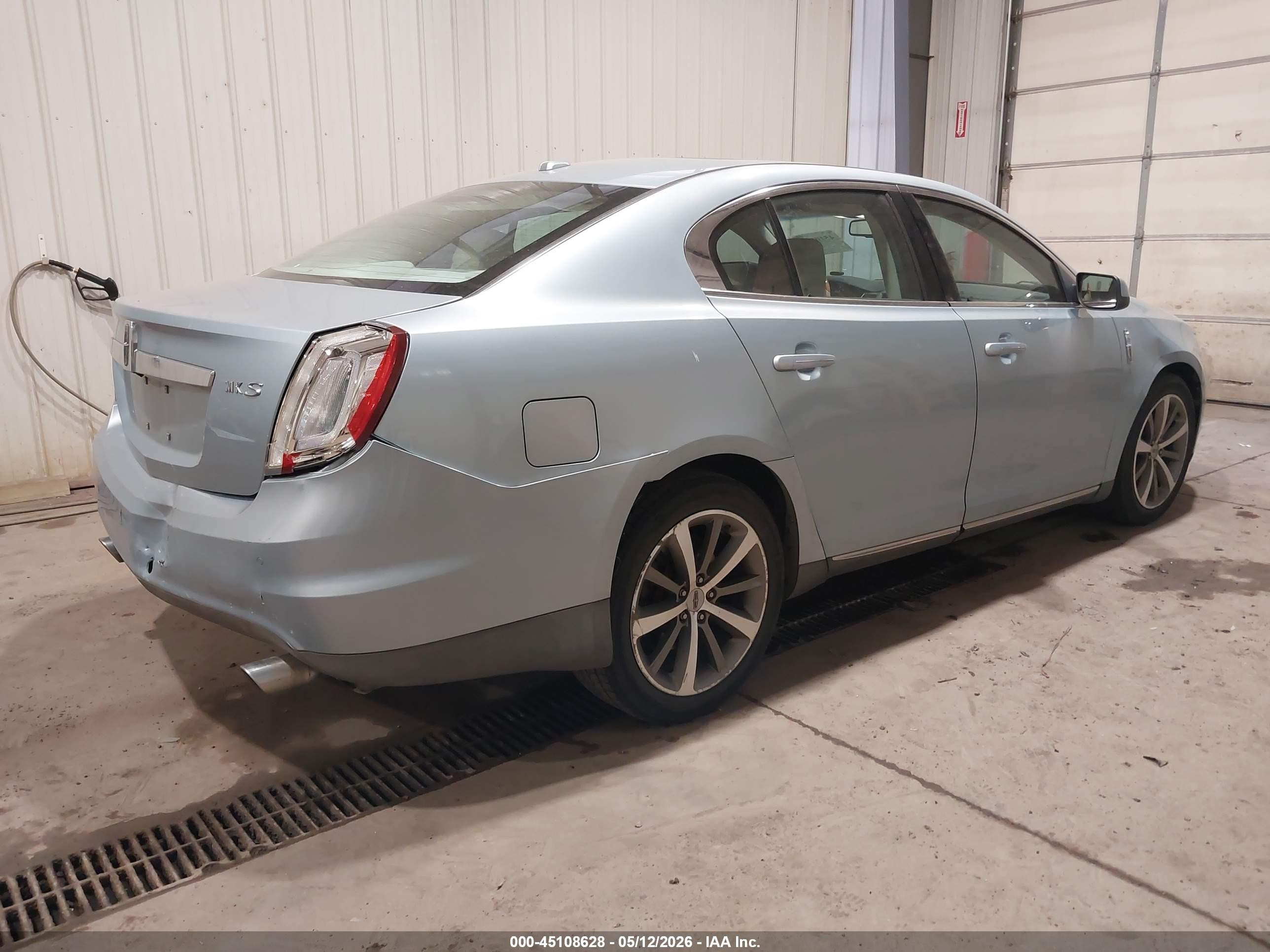 2009 Lincoln Mks   Blue vin: 1LNHM93R59G614077