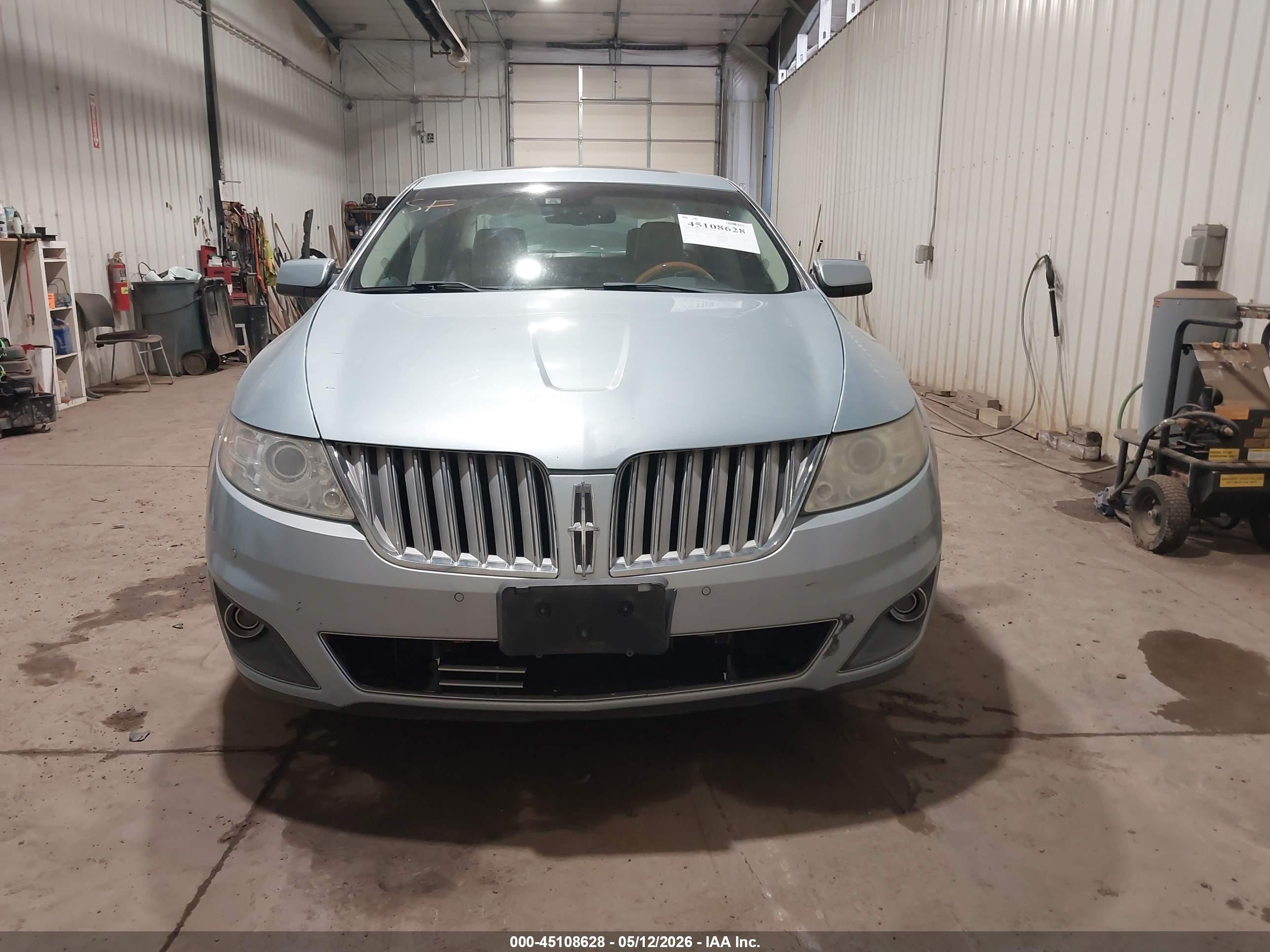 2009 Lincoln Mks   Blue vin: 1LNHM93R59G614077