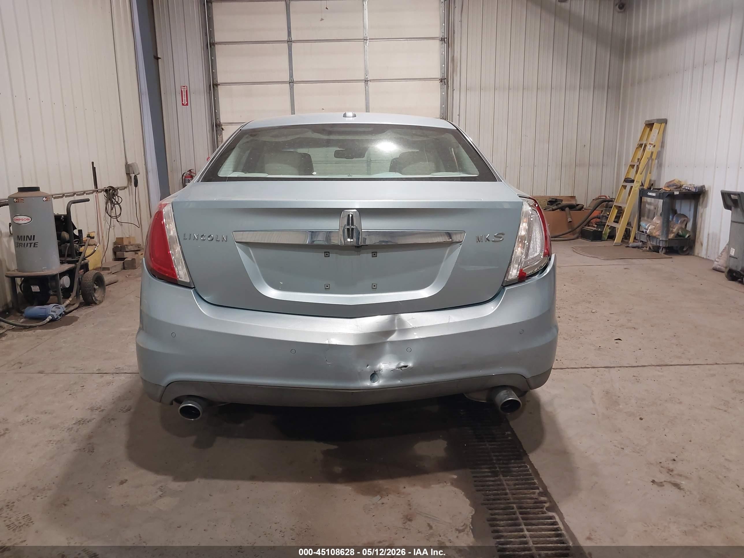 2009 Lincoln Mks   Blue vin: 1LNHM93R59G614077