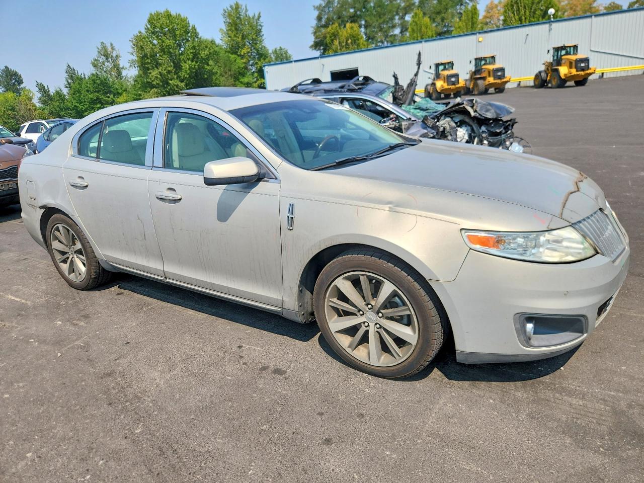 2009 Lincoln Mks Silver vin: 1LNHM93R69G606540
