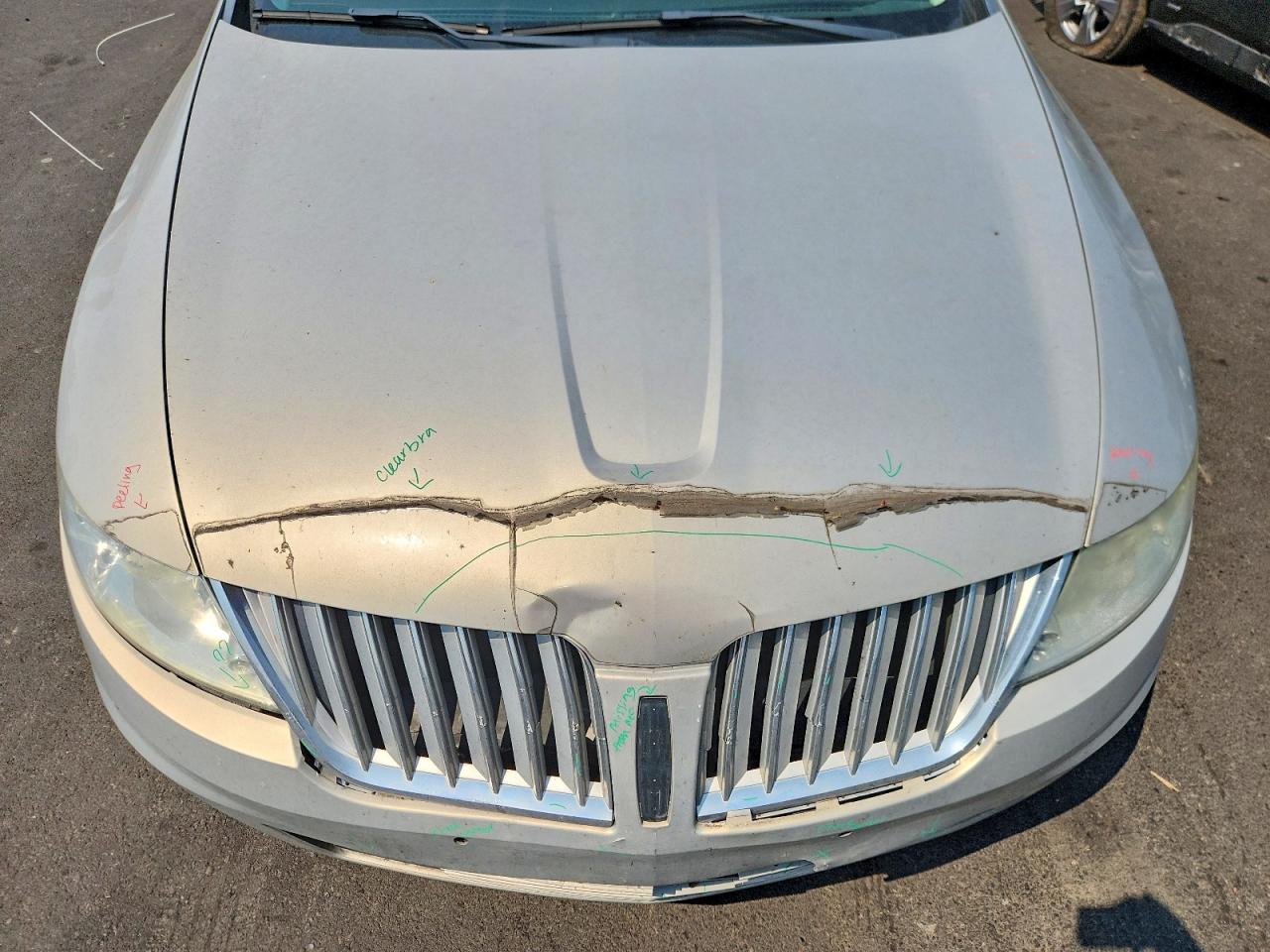 2009 Lincoln Mks Silver vin: 1LNHM93R69G606540