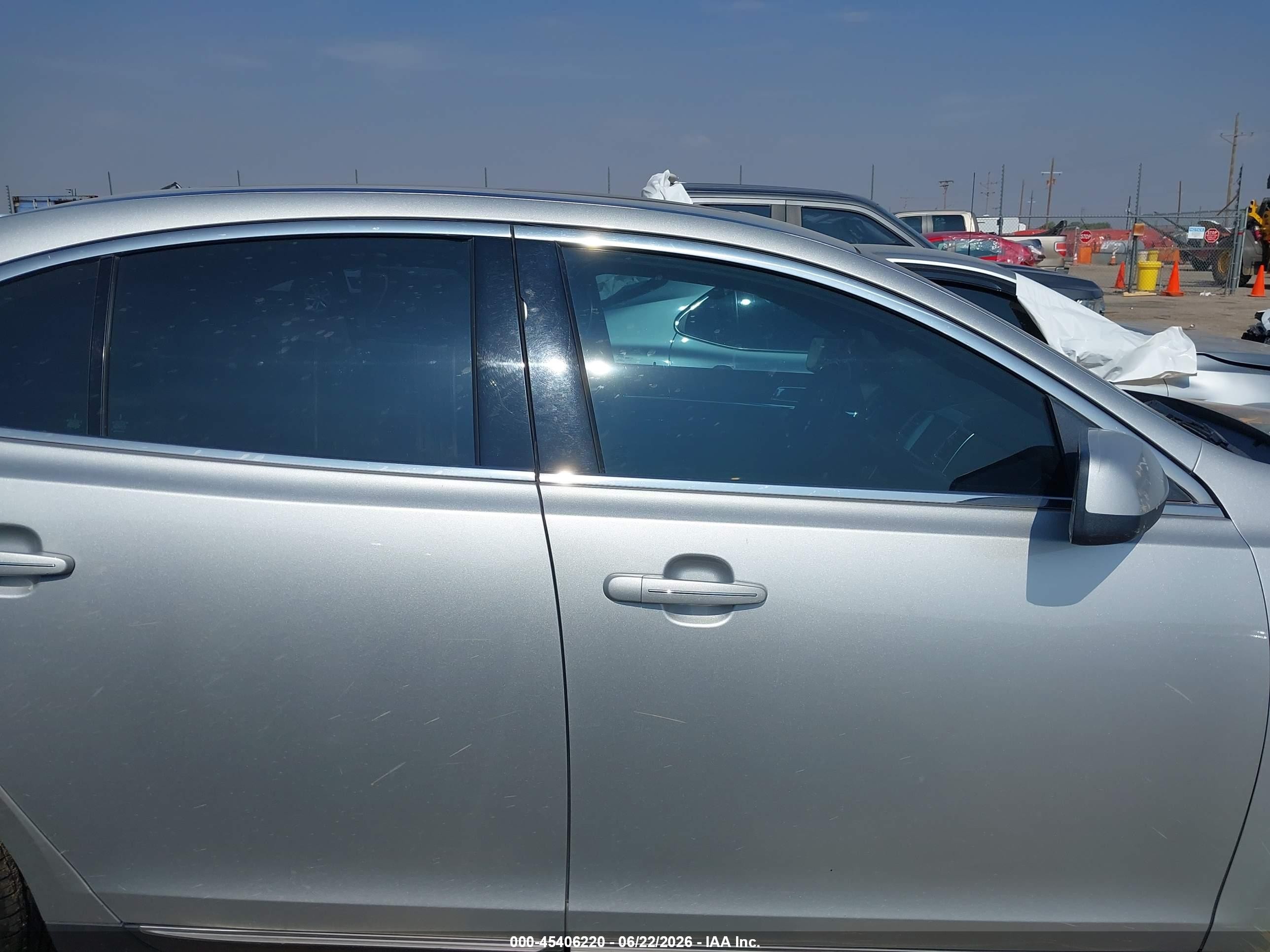 2009 Lincoln Mks   Silver vin: 1LNHM93R69G629686