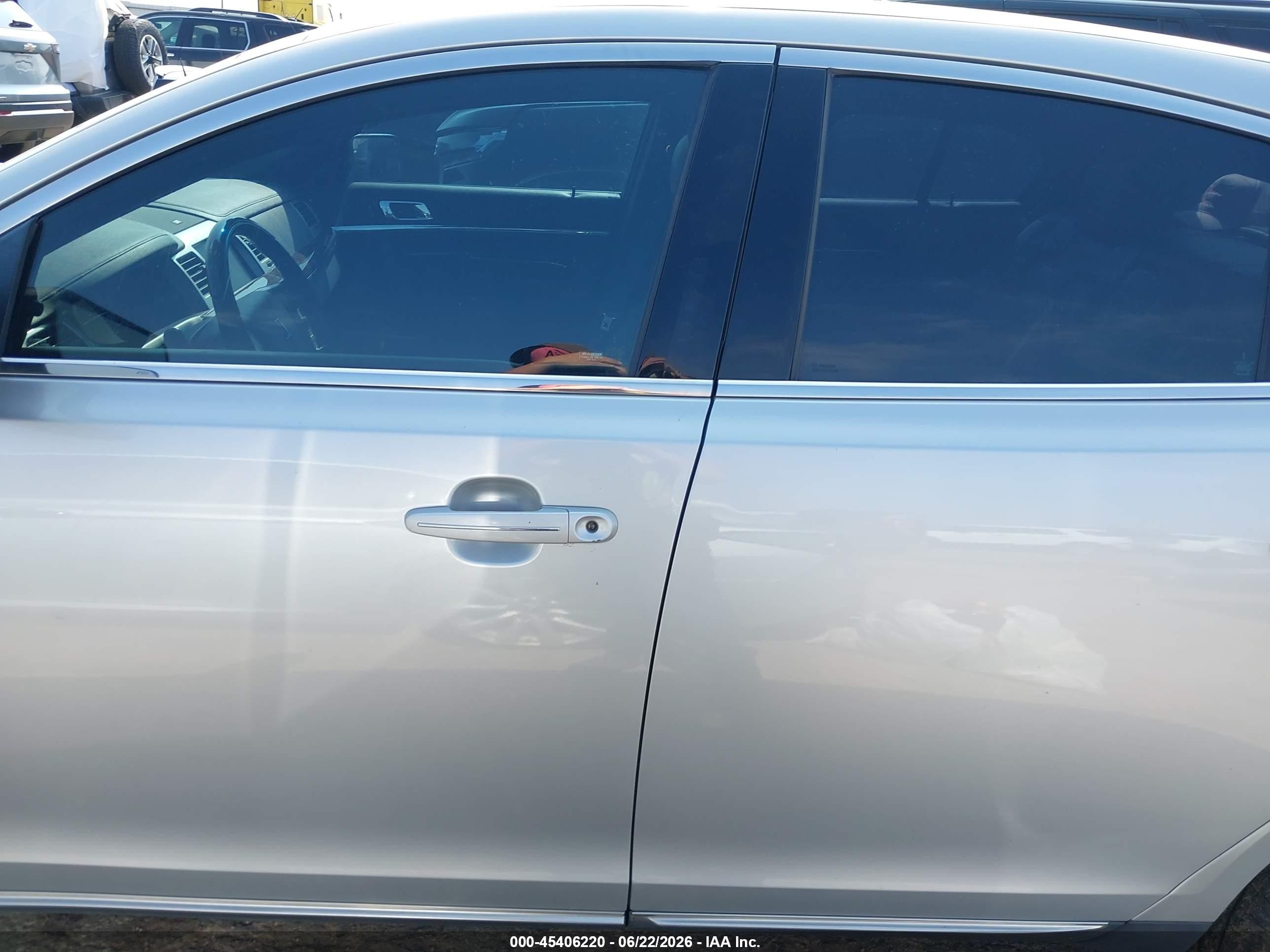 2009 Lincoln Mks   Silver vin: 1LNHM93R69G629686