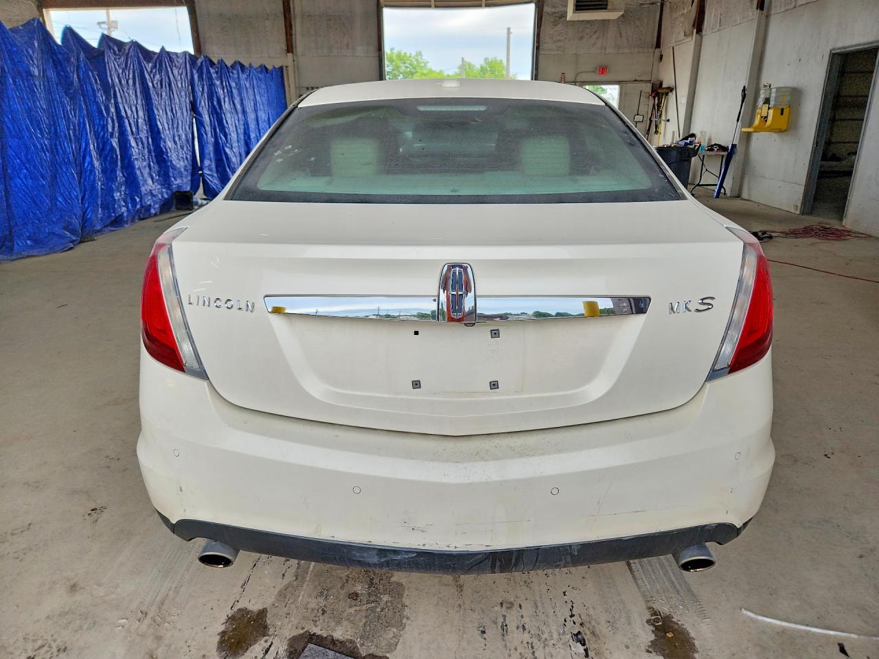 2009 Lincoln Mks White vin: 1LNHM93R79G623282