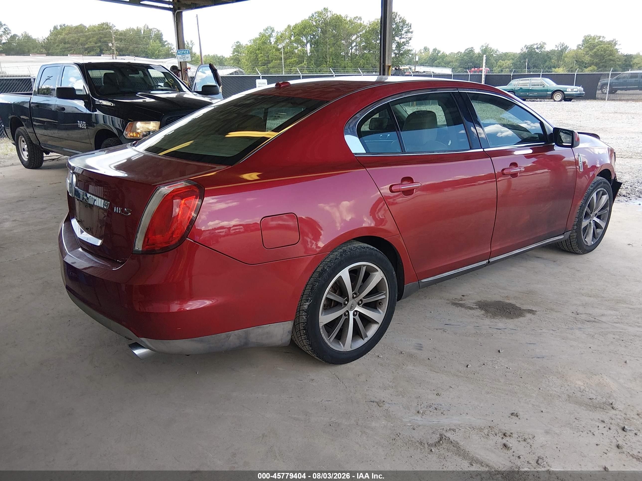 2009 Lincoln Mks   Red vin: 1LNHM93R79G624657