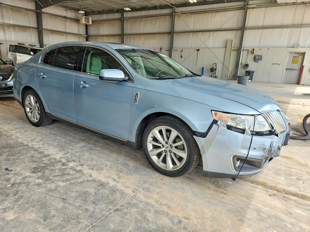2009 Lincoln Mks Blue vin: 1LNHM93R79G626408