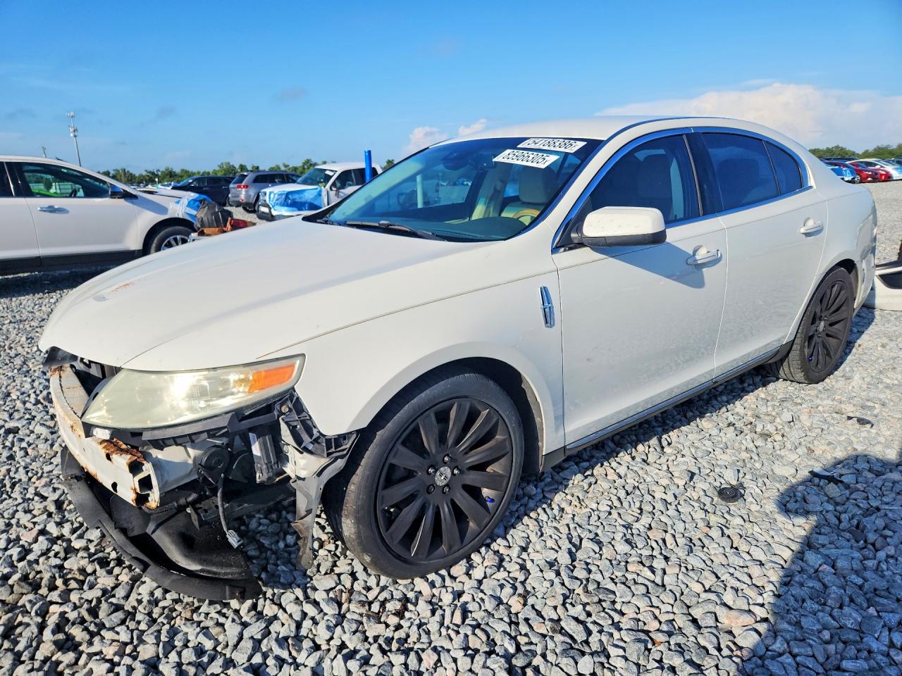 1LNHM93R89G621637
