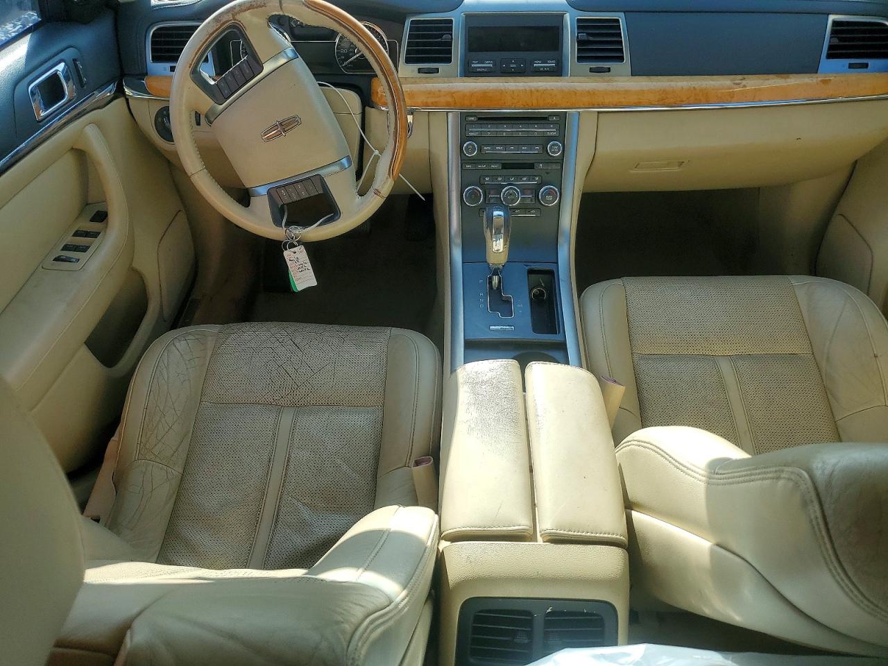 2009 Lincoln Mks Cream vin: 1LNHM93R89G621637