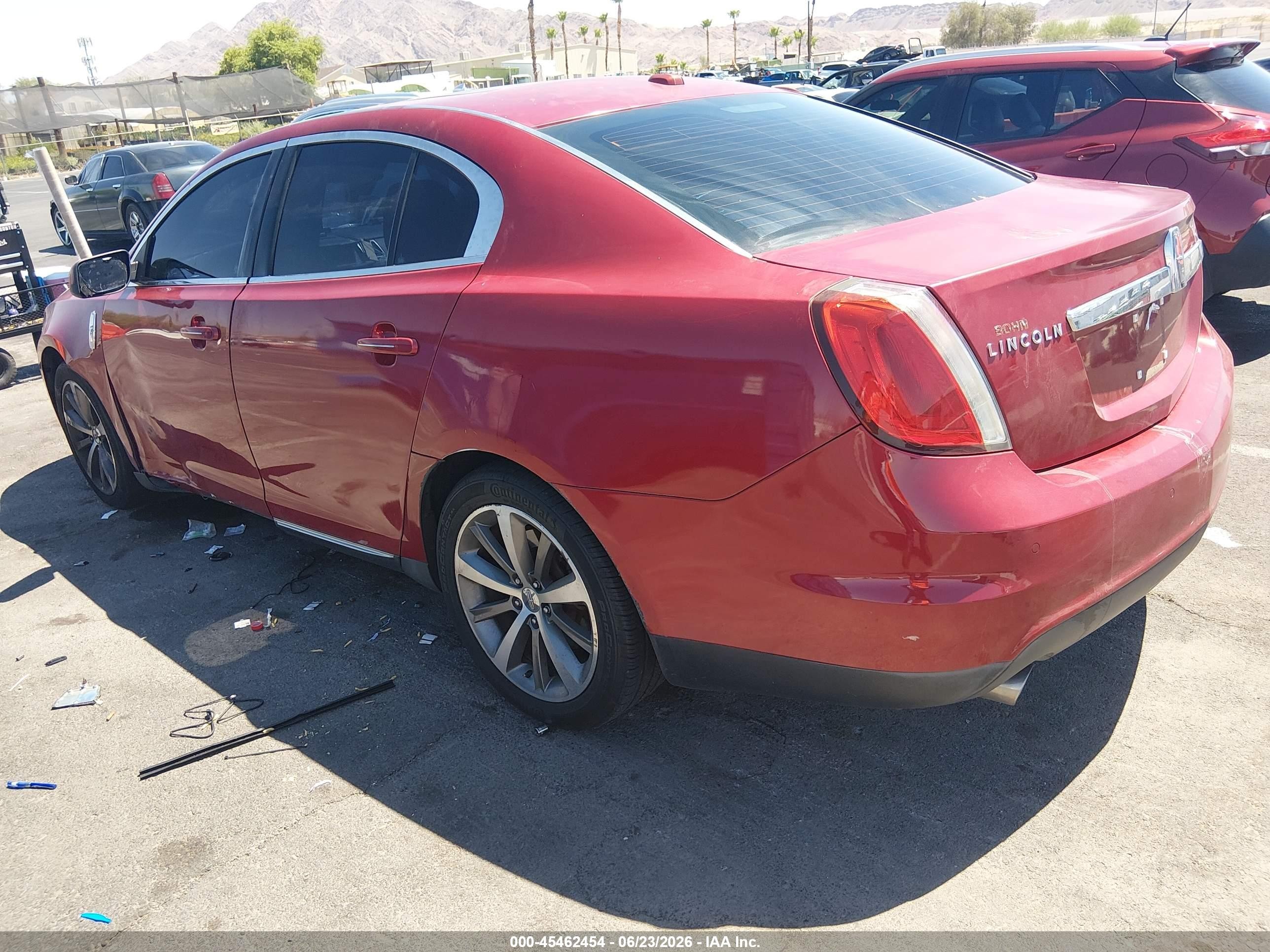 2009 Lincoln Mks   Red vin: 1LNHM93R99G602238