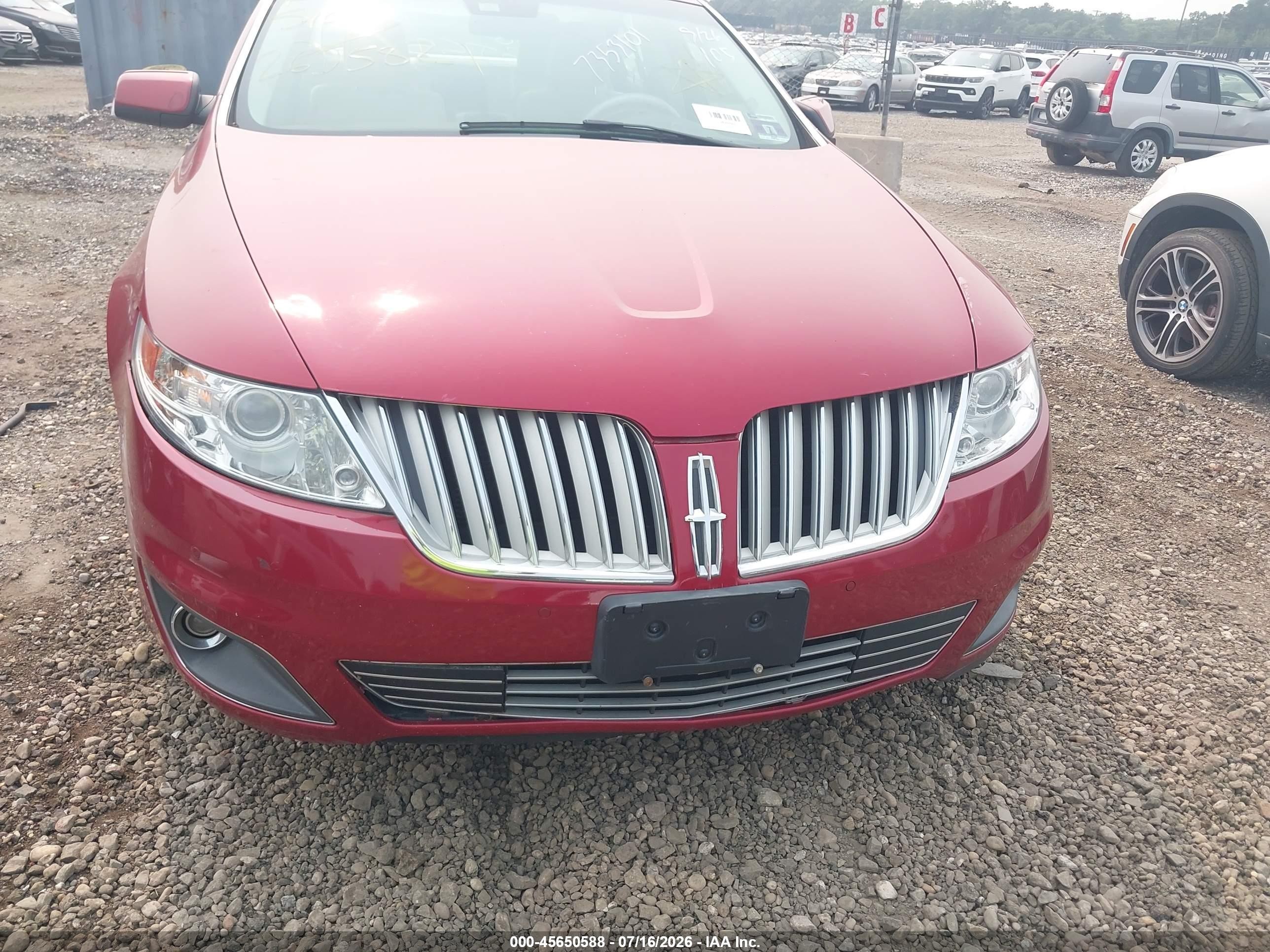 2009 Lincoln Mks   Red vin: 1LNHM93R99G603504