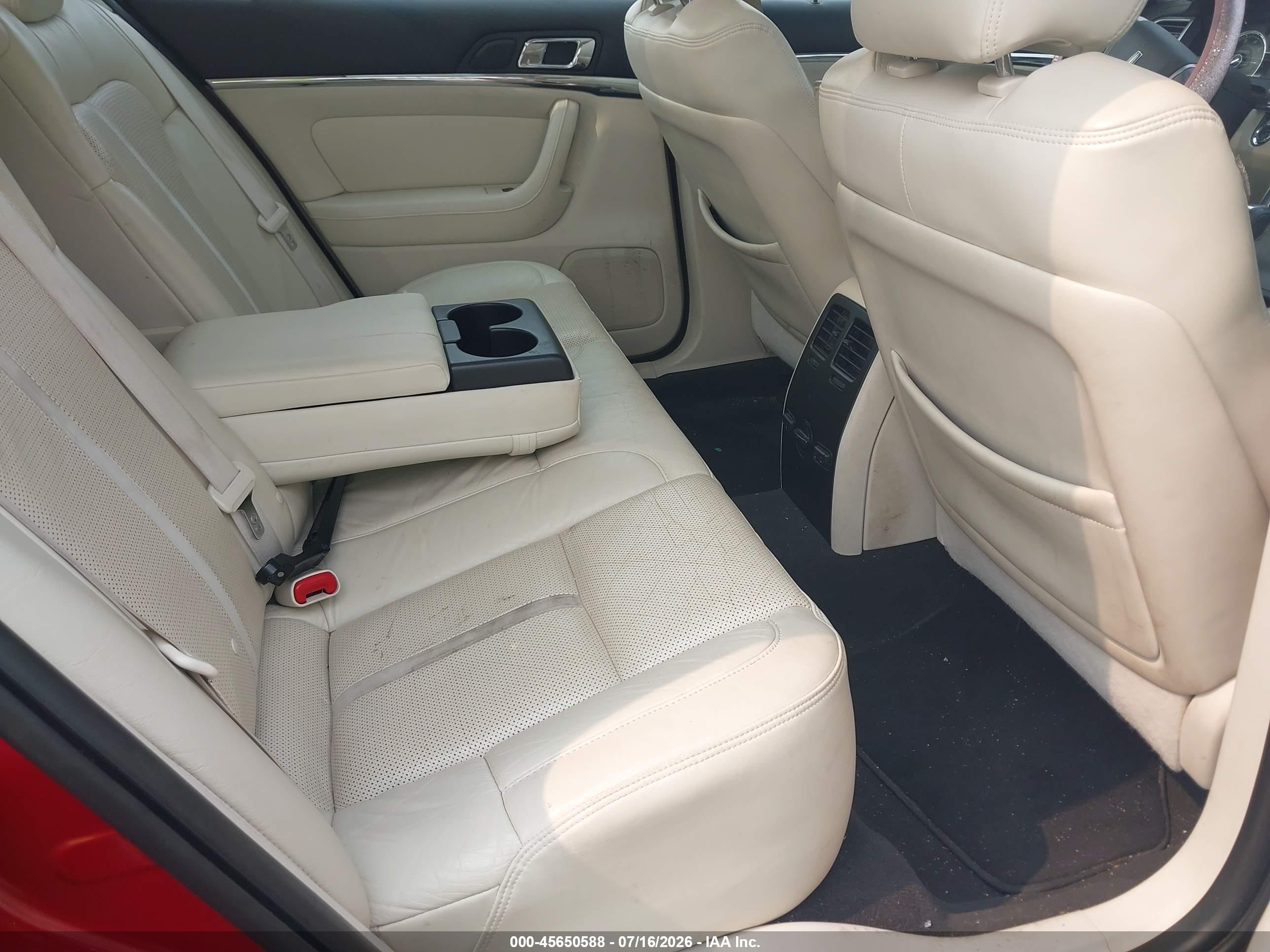 2009 Lincoln Mks   Red vin: 1LNHM93R99G603504