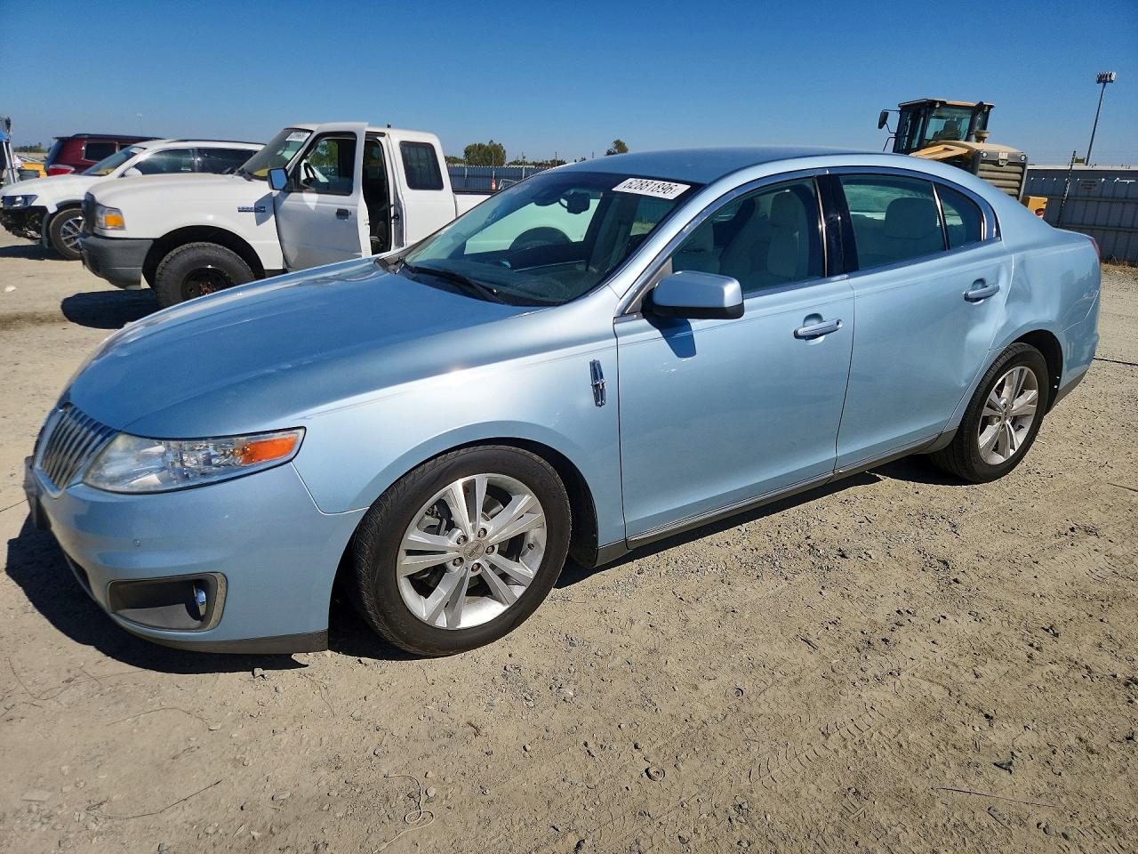 1LNHM93R99G612011