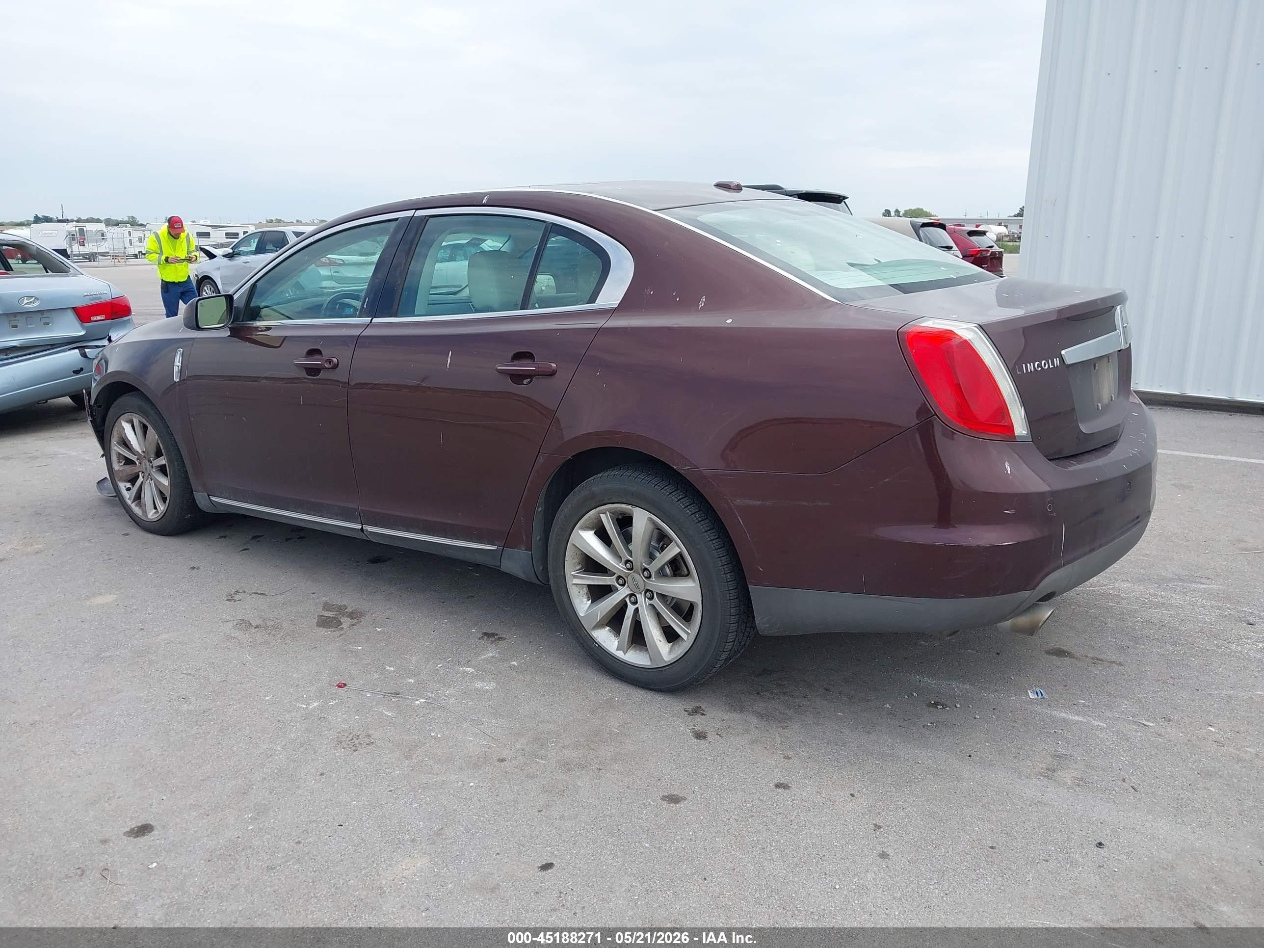 2009 Lincoln Mks   Maroon vin: 1LNHM93RX9G612325