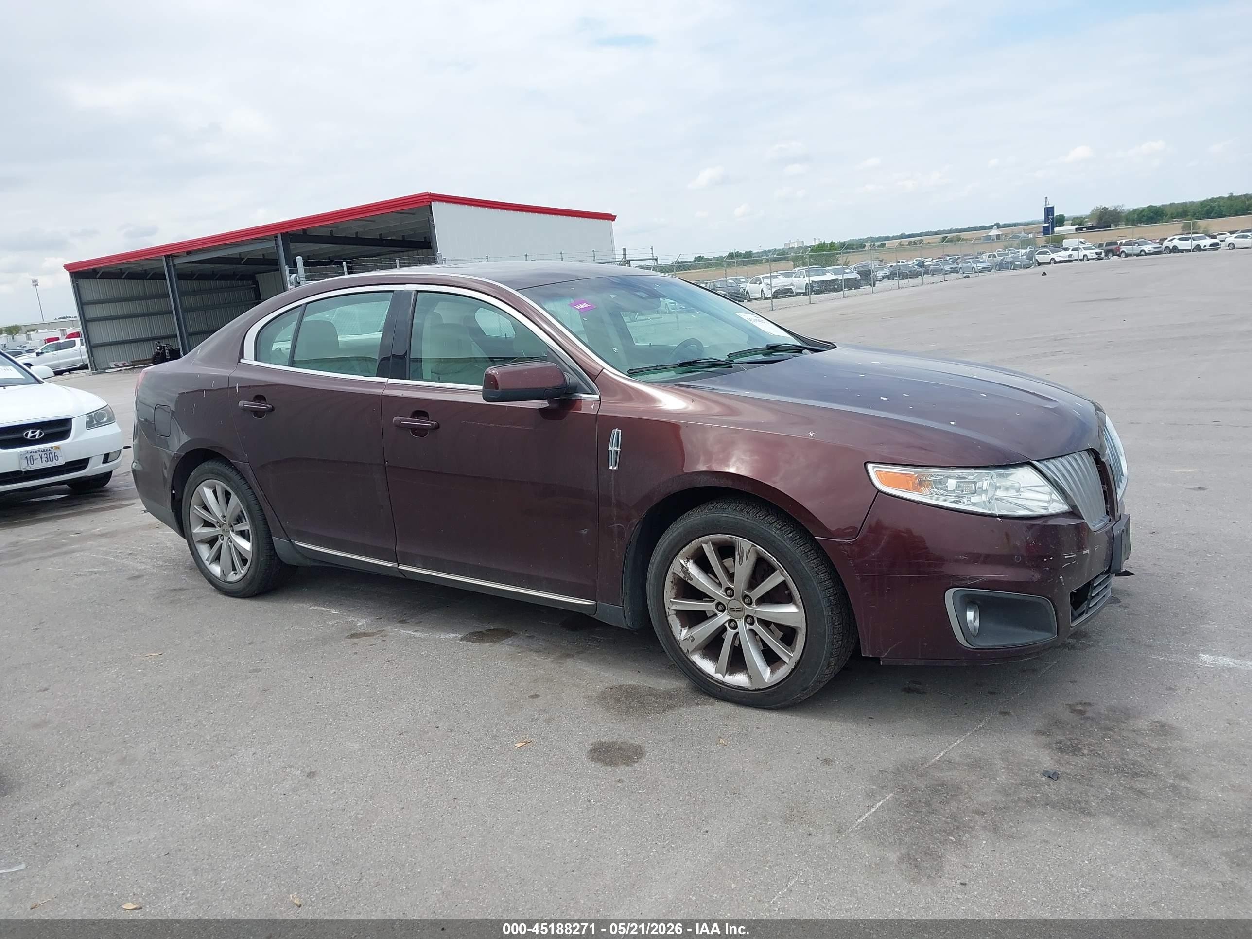 2009 Lincoln Mks   Maroon vin: 1LNHM93RX9G612325