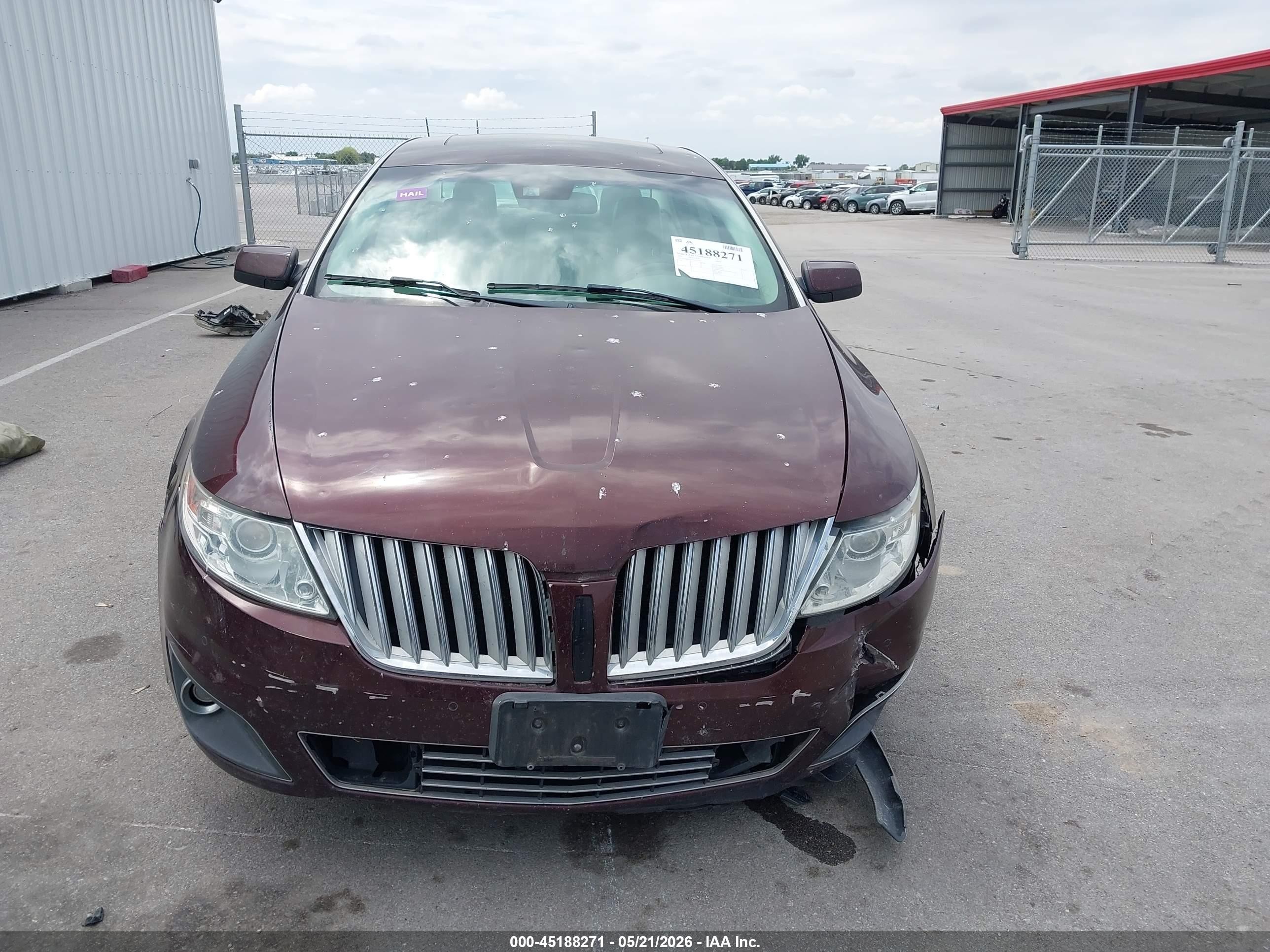 2009 Lincoln Mks   Maroon vin: 1LNHM93RX9G612325