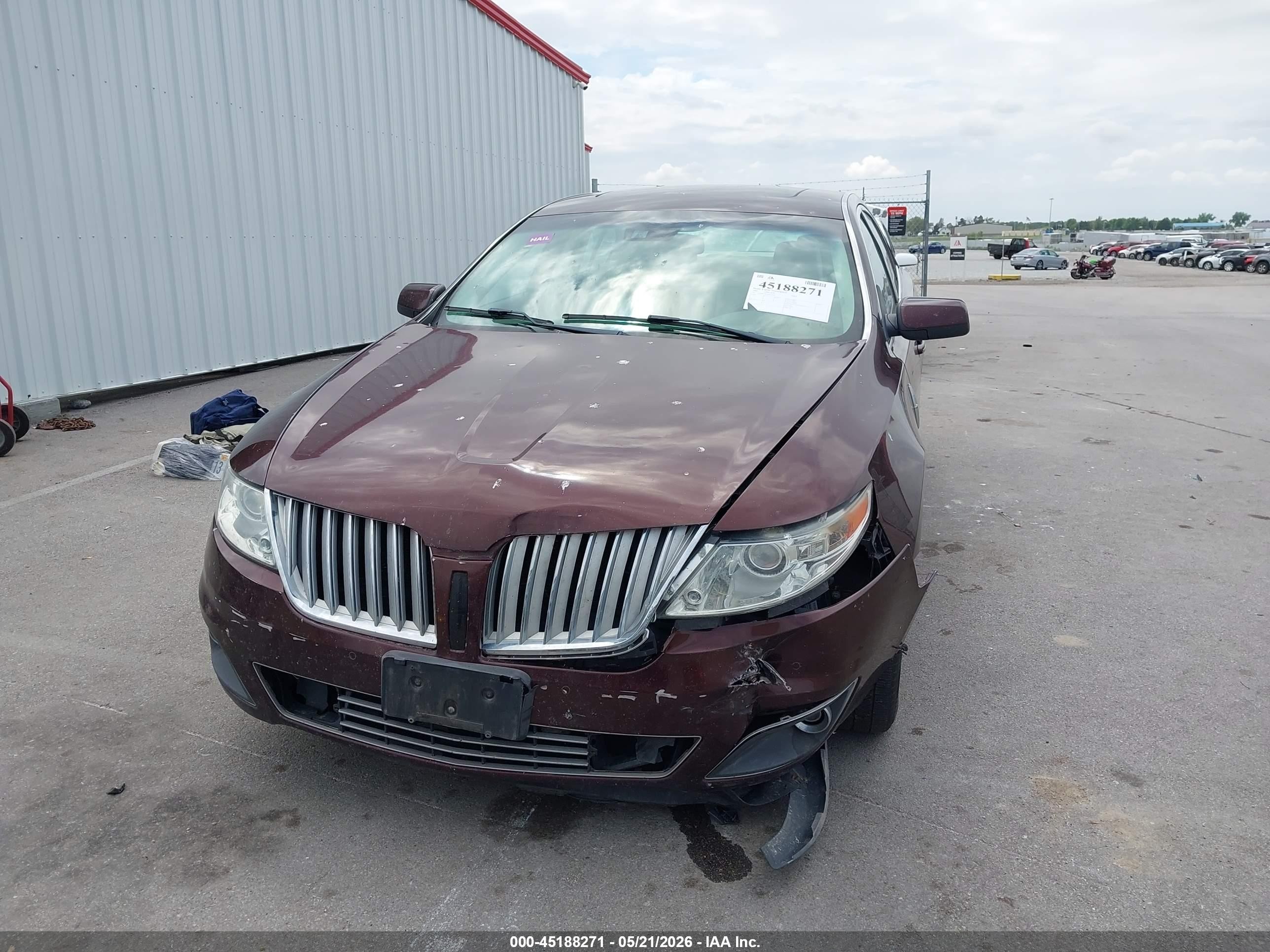 2009 Lincoln Mks   Maroon vin: 1LNHM93RX9G612325