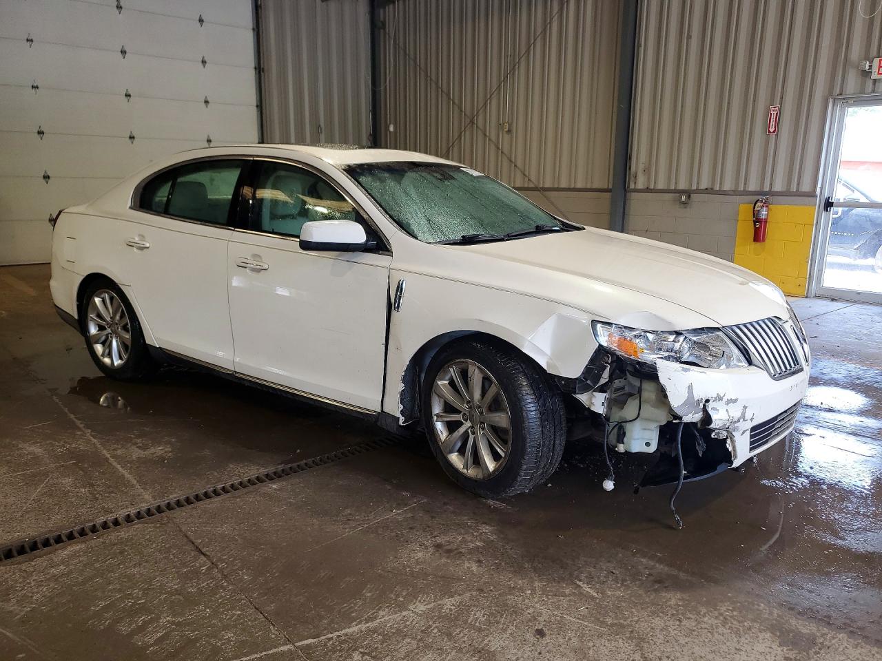 2009 Lincoln Mks White vin: 1LNHM94R19G601776