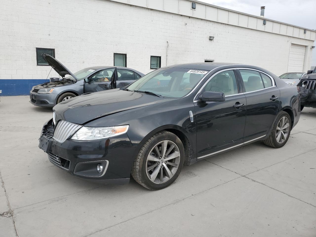 1LNHM94R19G624054