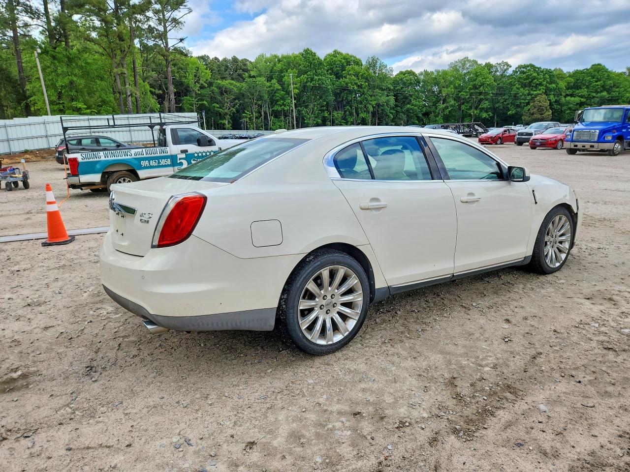 2009 Lincoln Mks White vin: 1LNHM94R29G622247