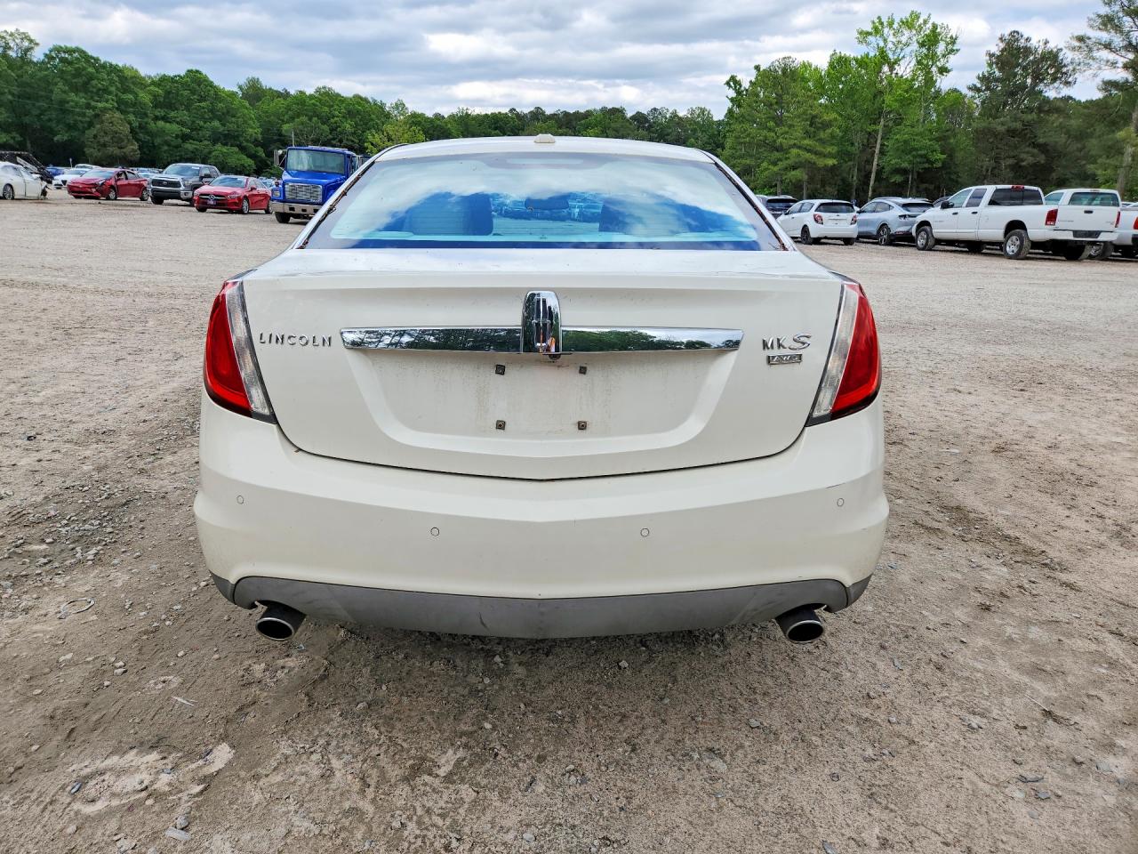 2009 Lincoln Mks White vin: 1LNHM94R29G622247