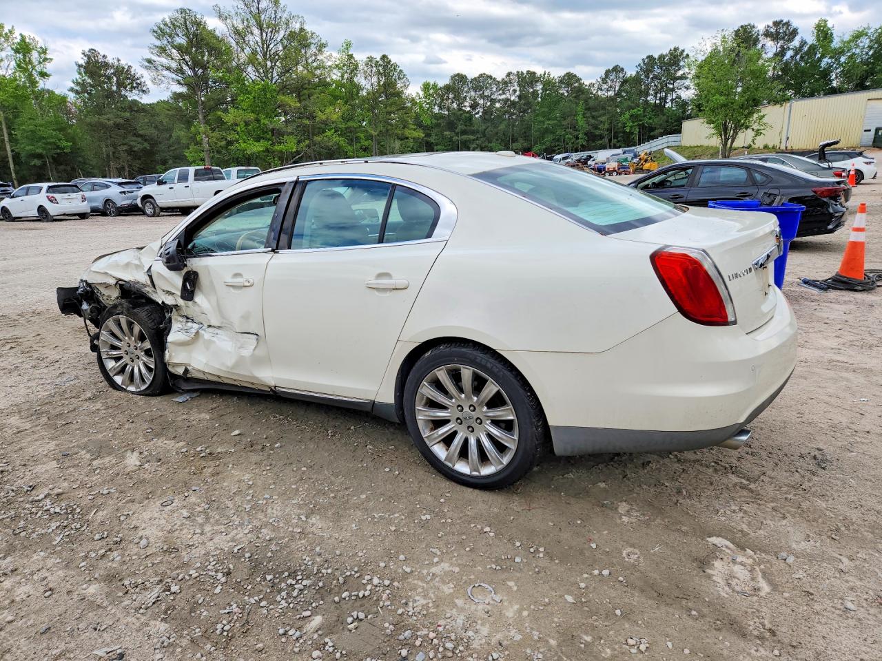 2009 Lincoln Mks White vin: 1LNHM94R29G622247