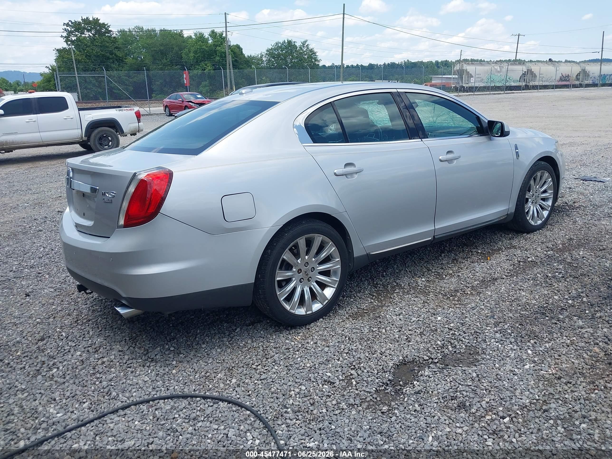 2009 Lincoln Mks Silver vin: 1LNHM94R49G622055
