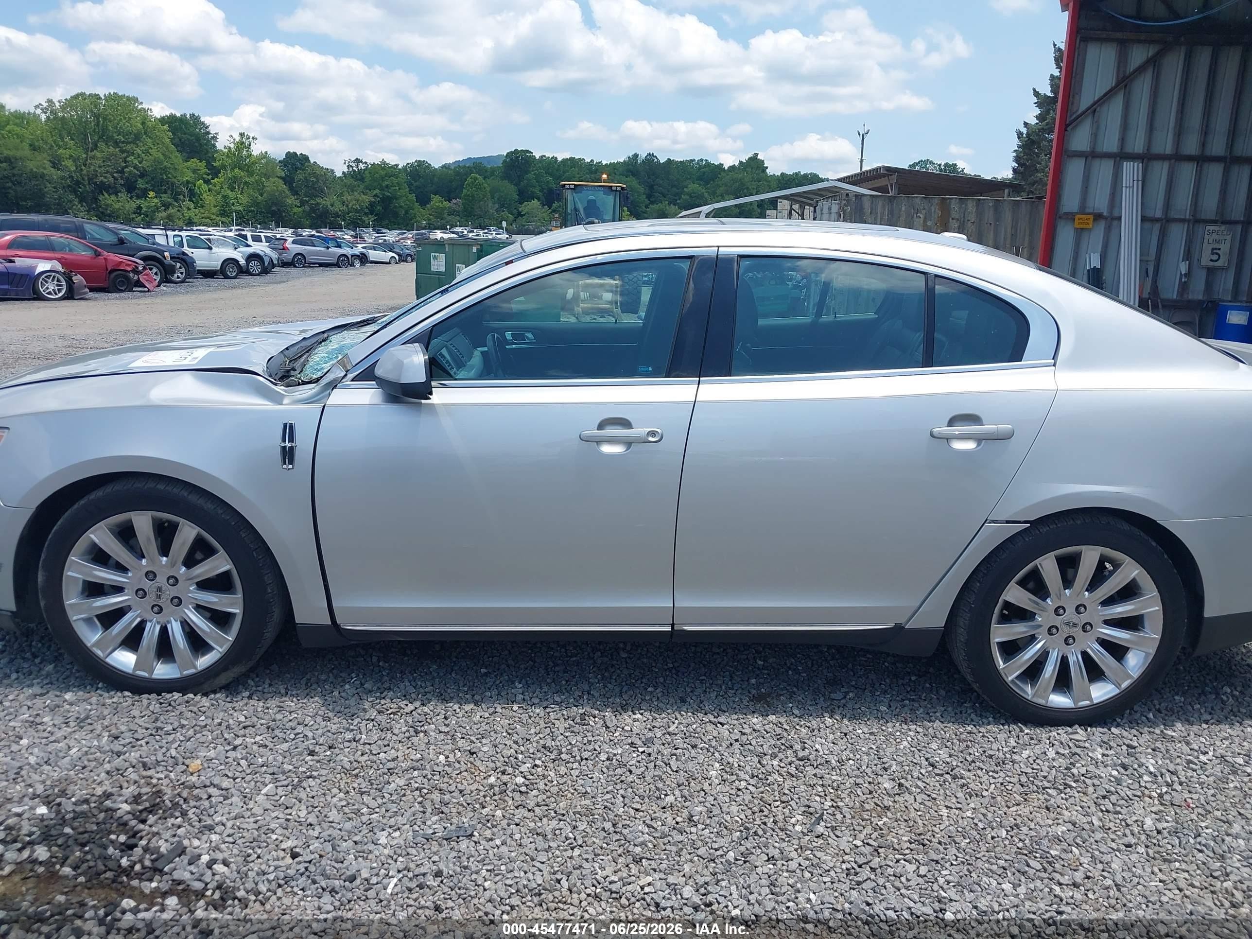 2009 Lincoln Mks Silver vin: 1LNHM94R49G622055