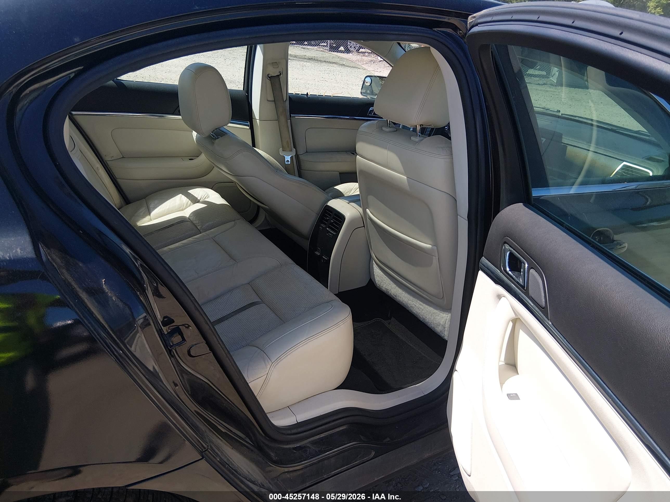2009 Lincoln Mks   Black vin: 1LNHM94R69G606746