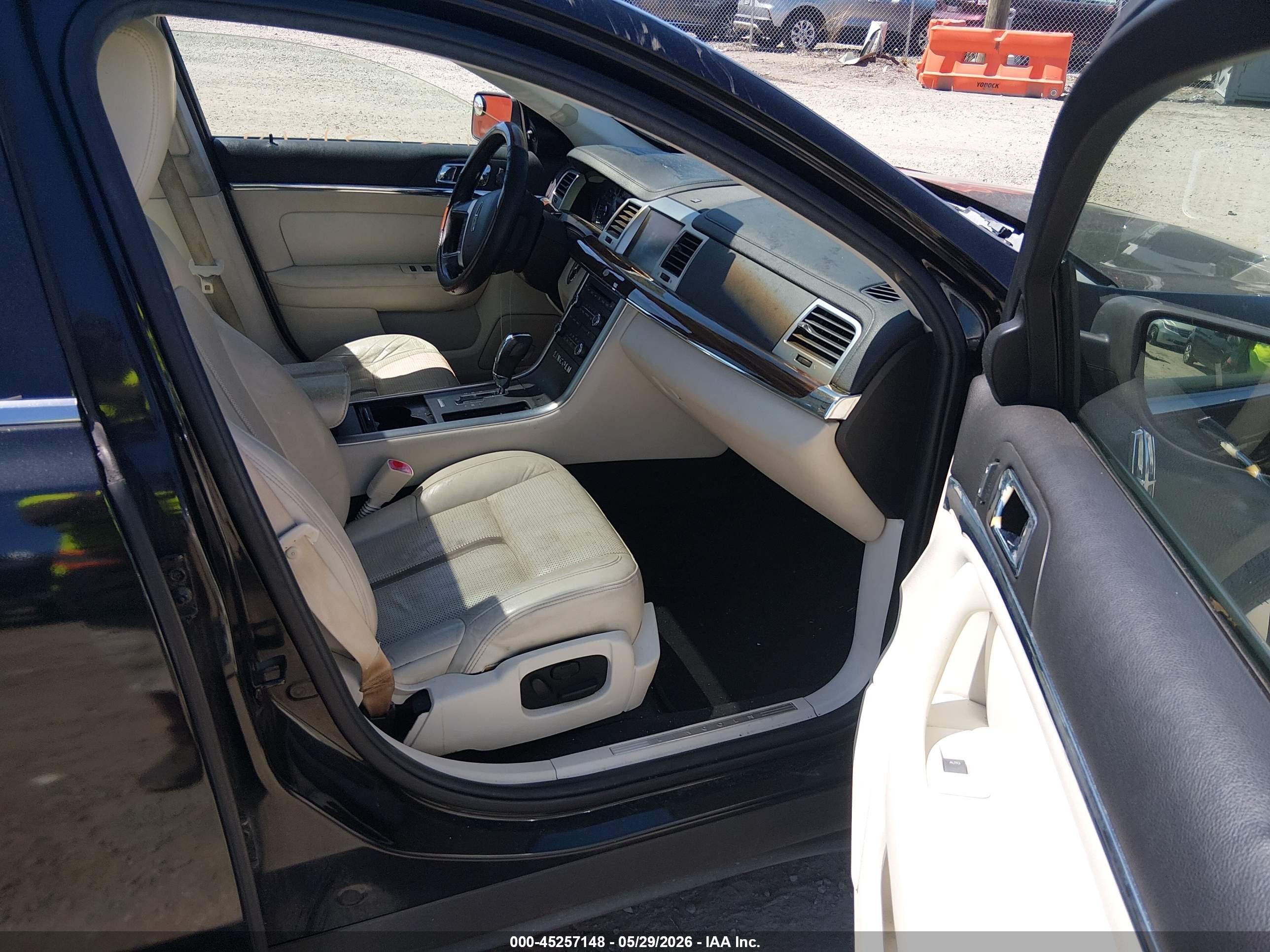 2009 Lincoln Mks   Black vin: 1LNHM94R69G606746