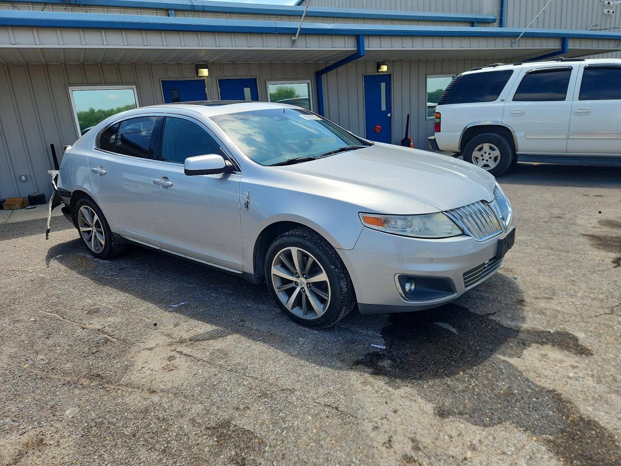 2009 Lincoln Mks Silver vin: 1LNHM94R69G618637