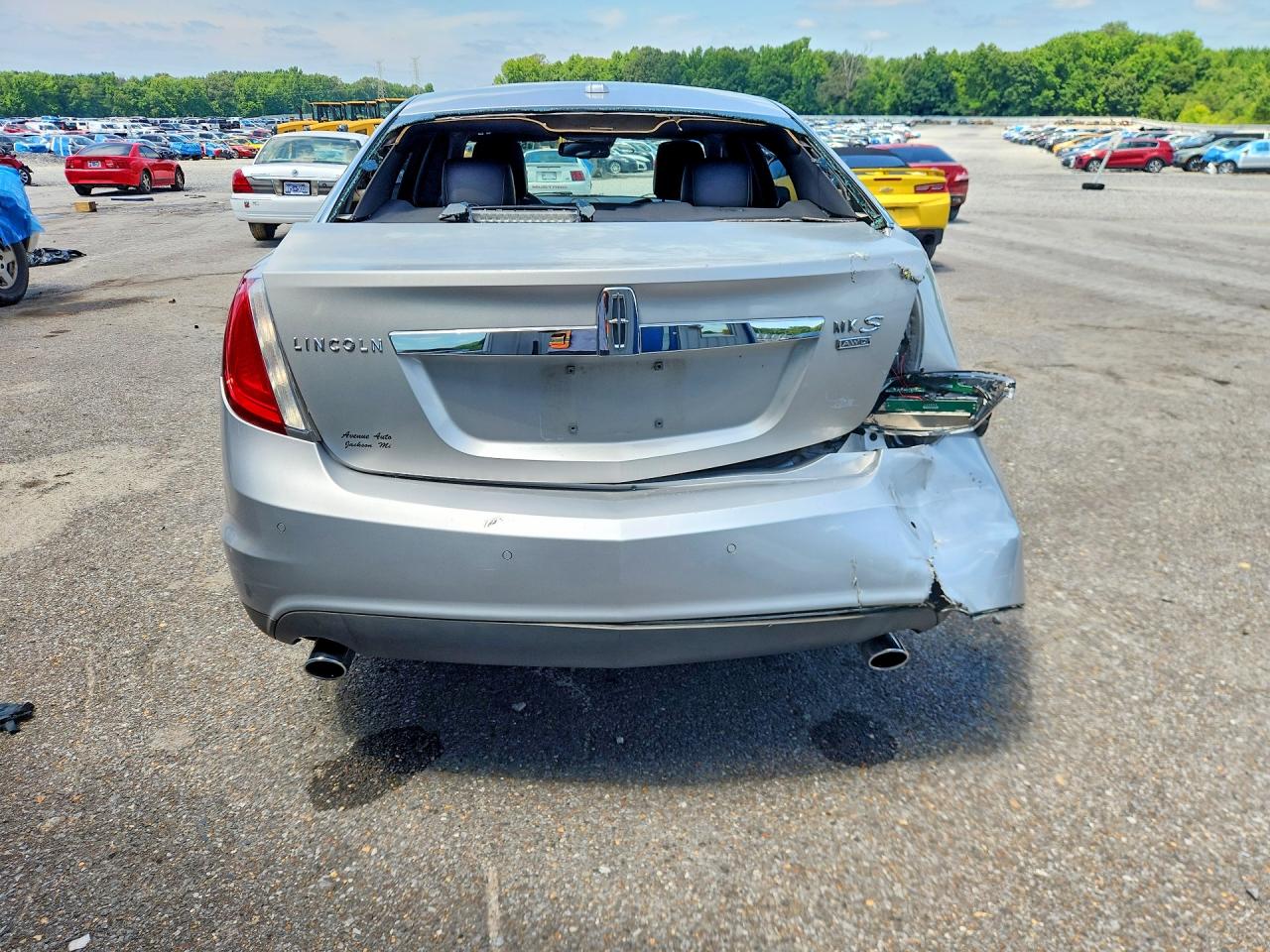 2009 Lincoln Mks Silver vin: 1LNHM94R69G618637