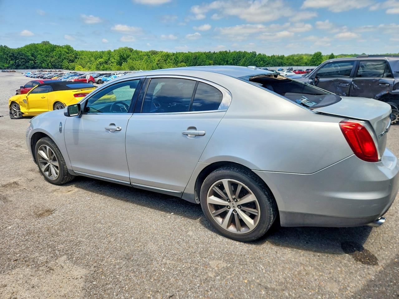 2009 Lincoln Mks Silver vin: 1LNHM94R69G618637